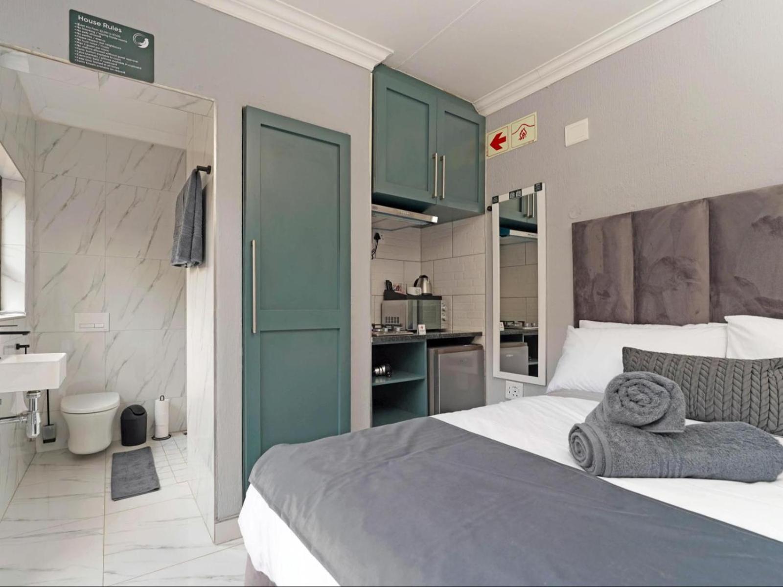 Standard Double Room photo 2