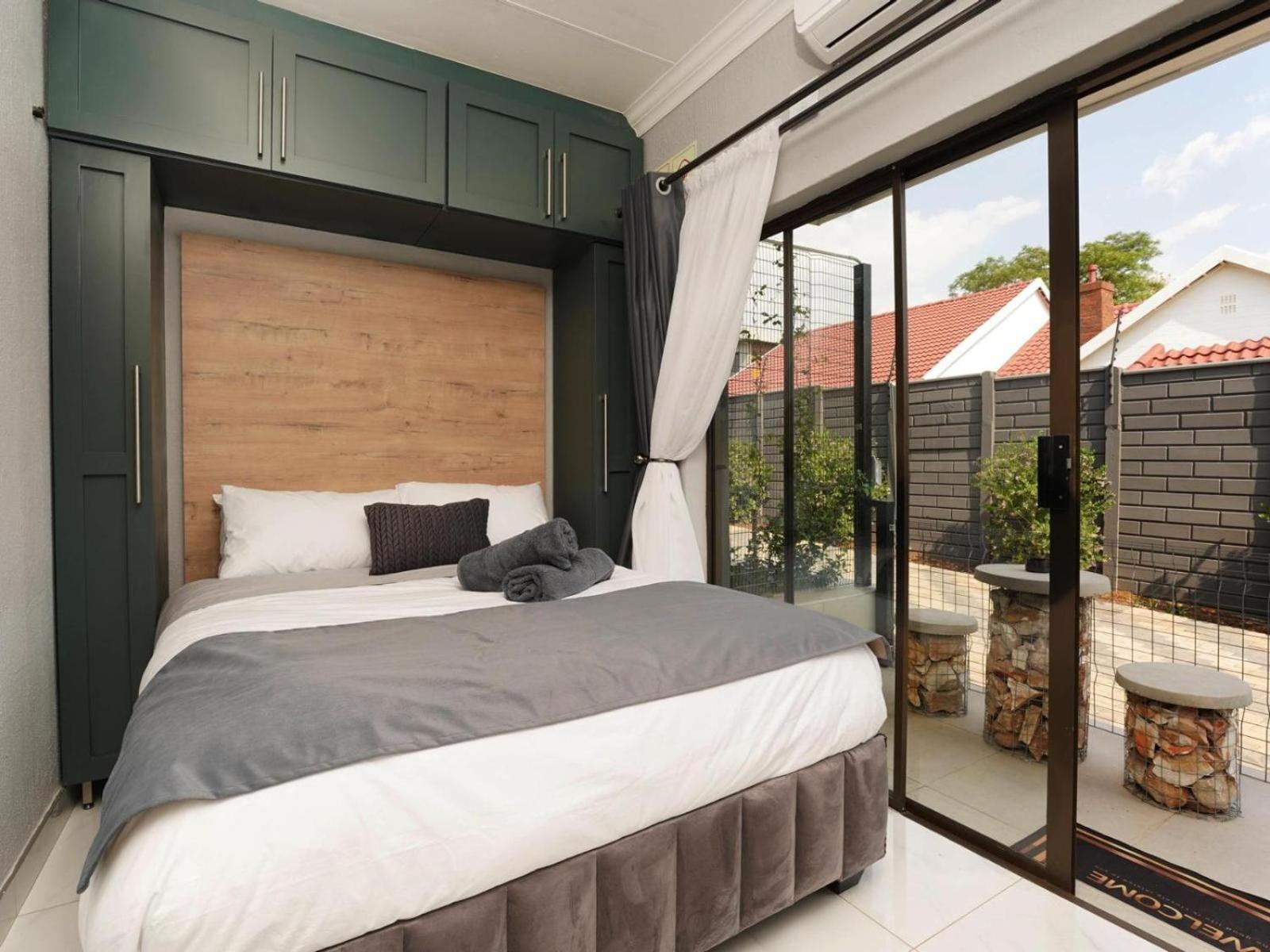 Luxury Queen Room photo 2