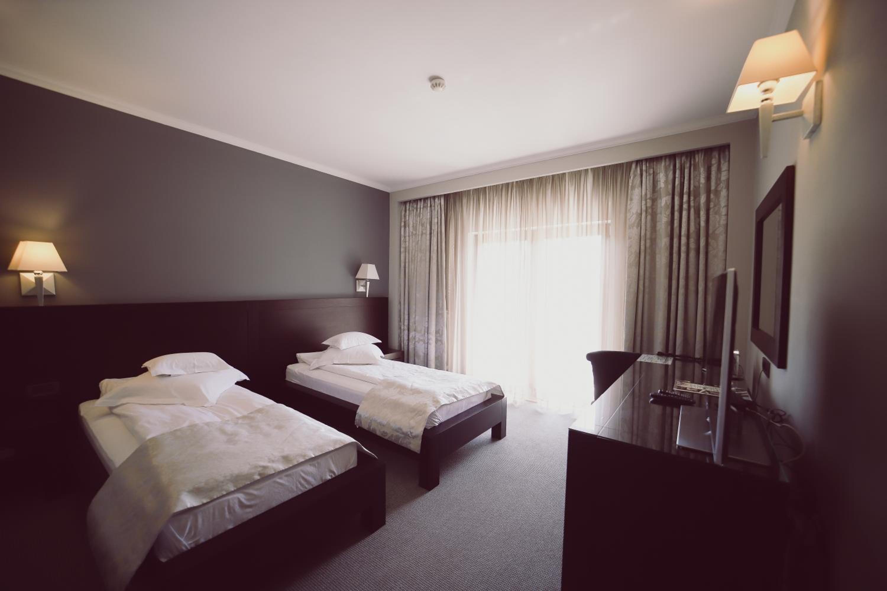 Standard Twin Room with Garden View photo 3