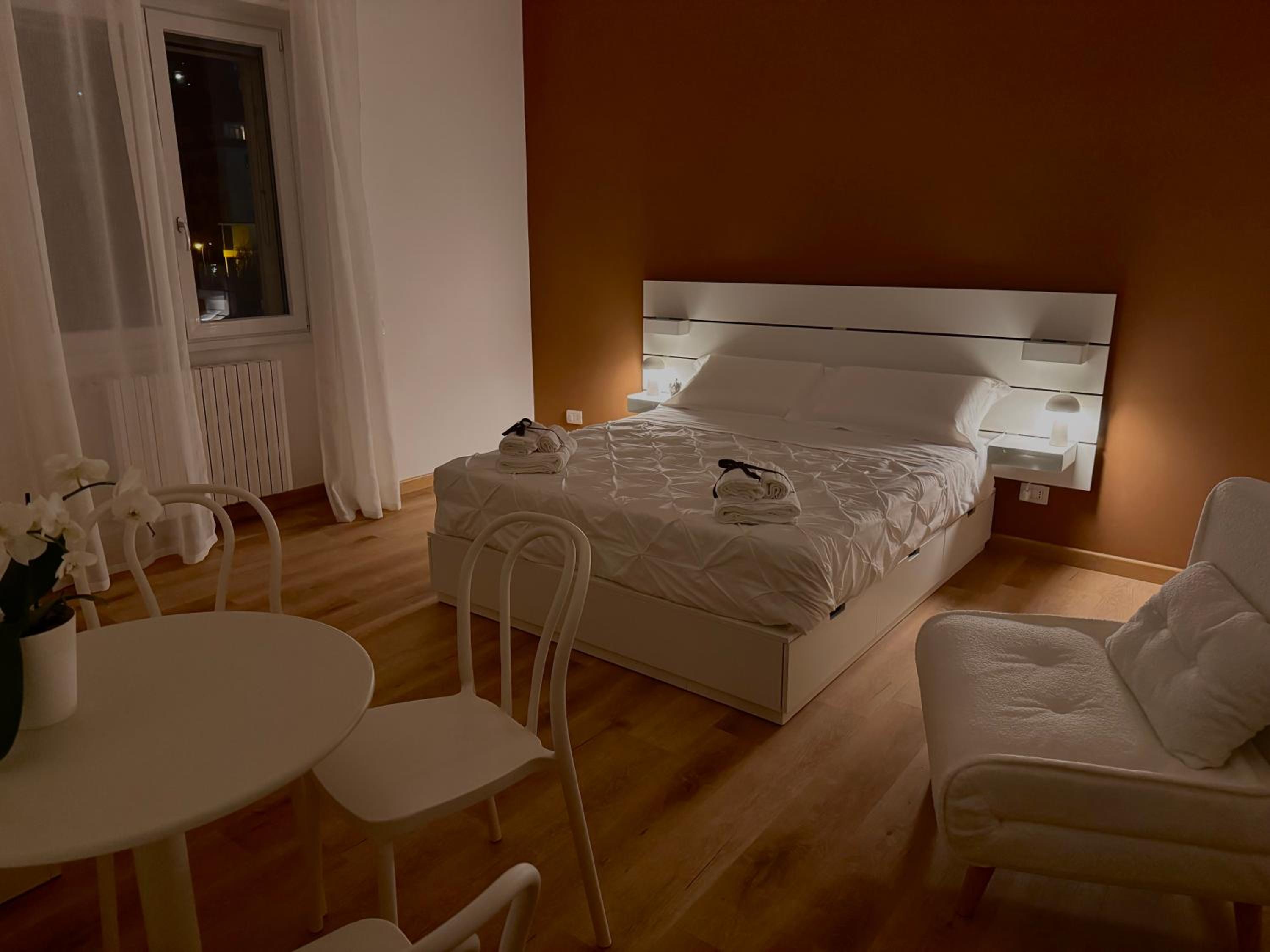 Double Room with Extra Bed photo 2