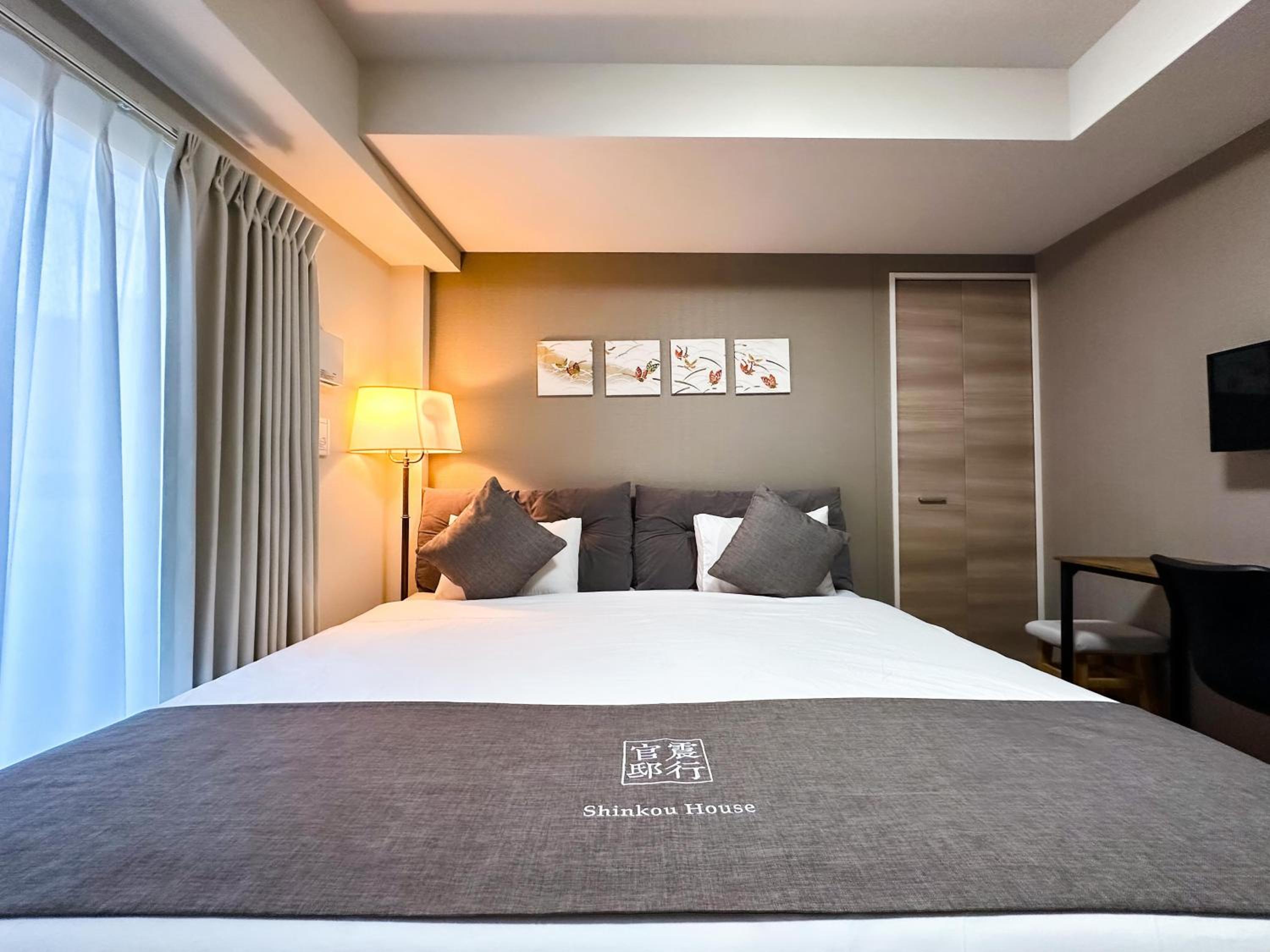 Large Double or Twin Room