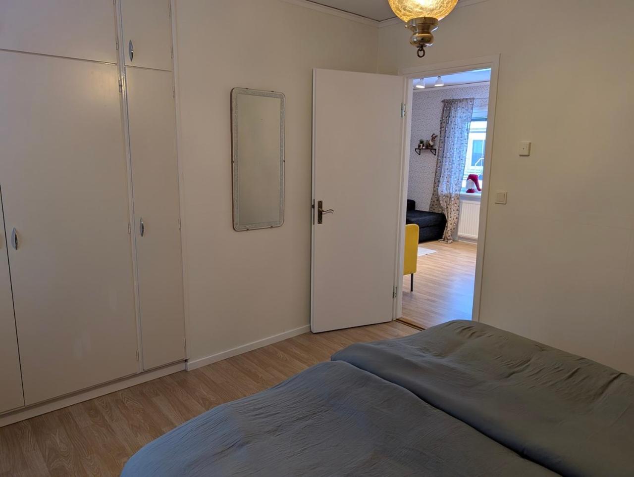 One-Bedroom House photo 1