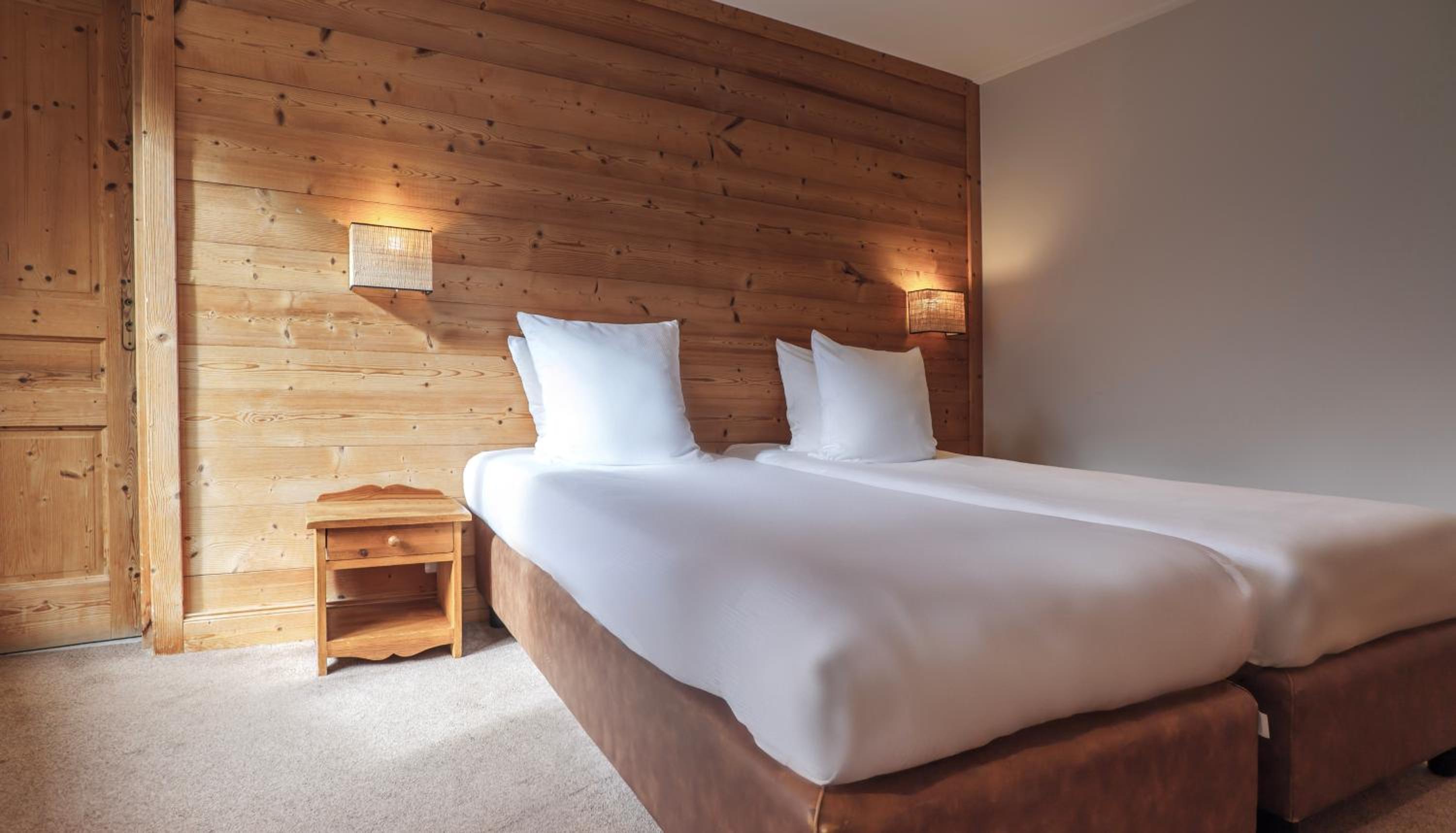 Superior Double Room Mountain View - Photo 3