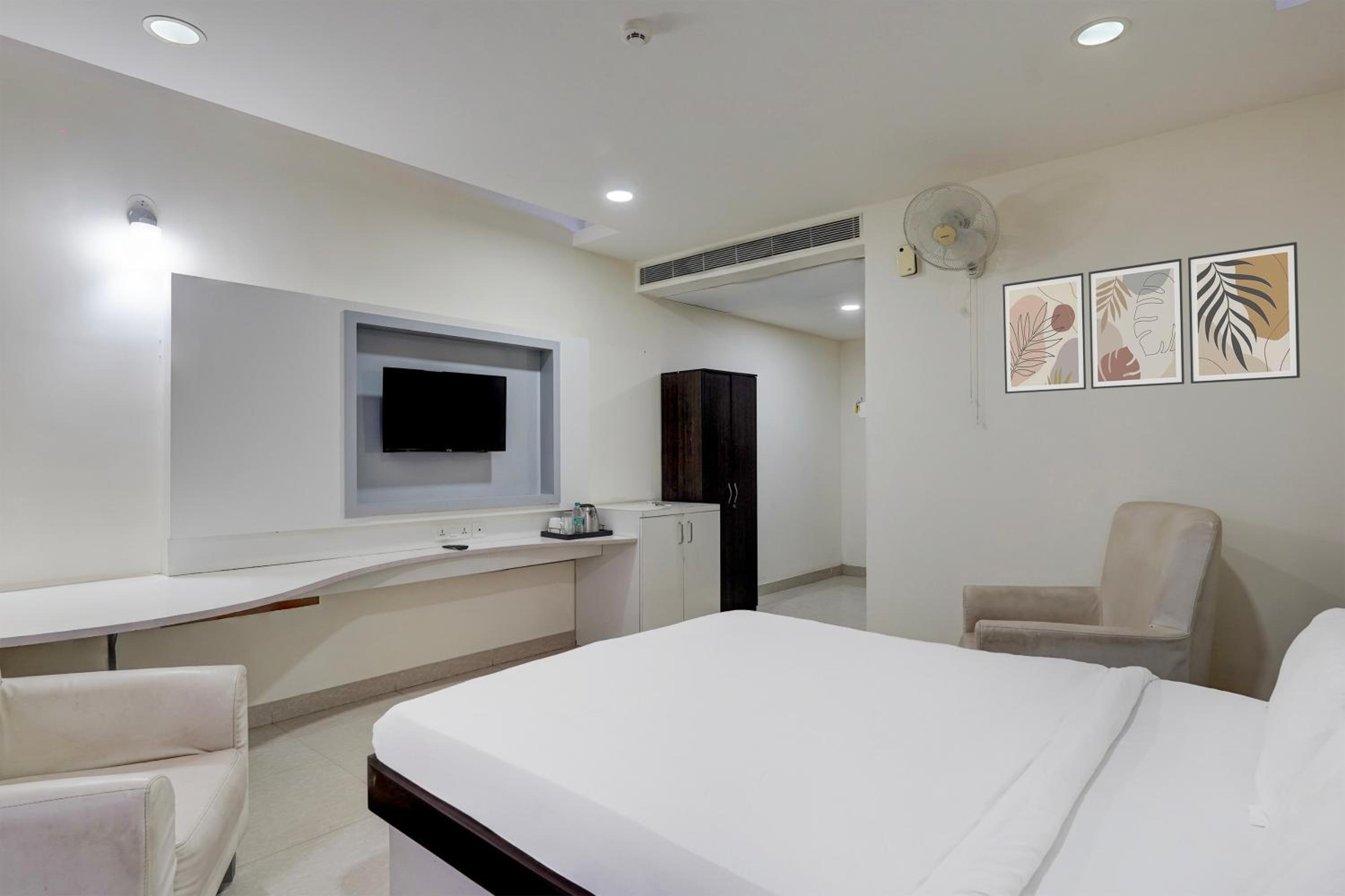 Classic Triple Room Classic Triple Room