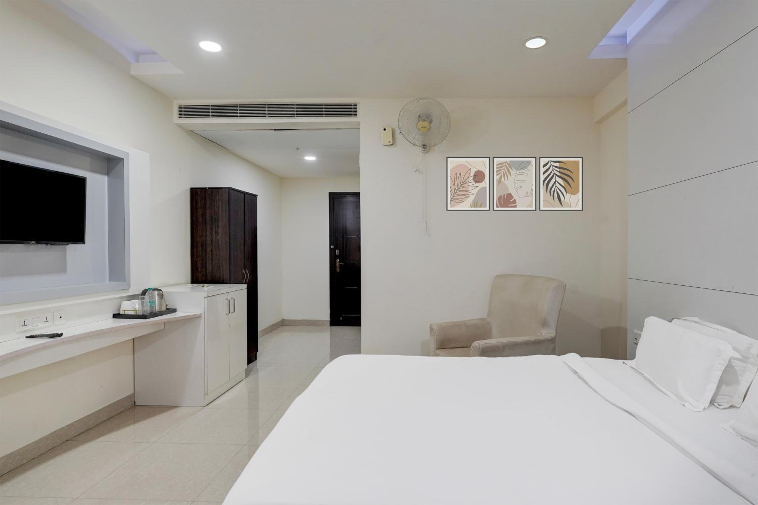 Classic Triple Room Classic Triple Room