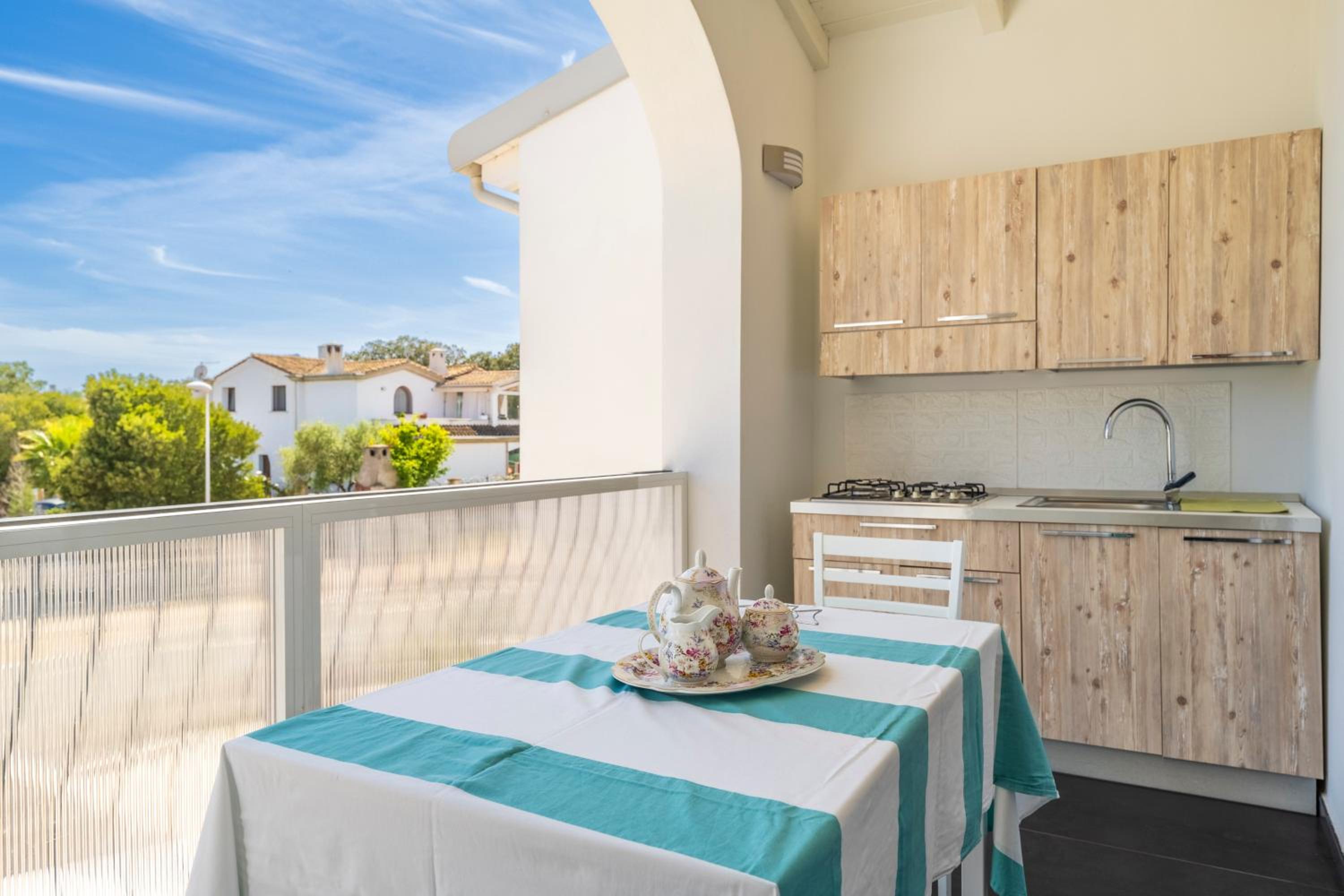 Studio with Balcony photo 3