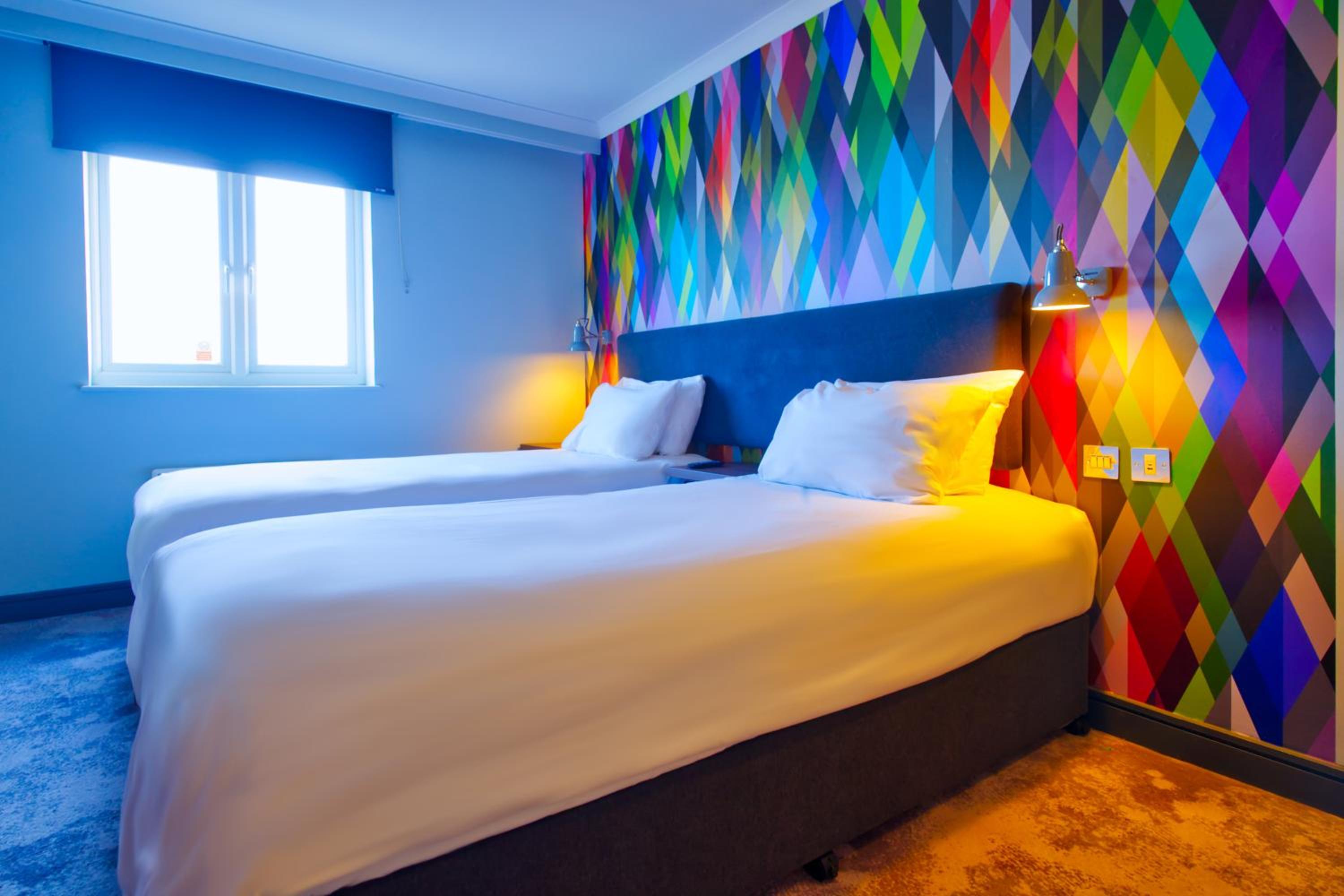 Twin Room - Photo 1