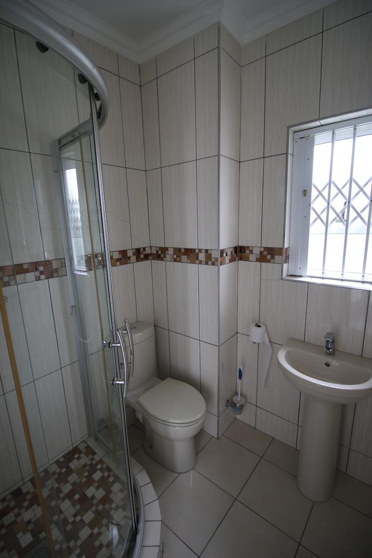 Luxury Queen Room photo 2