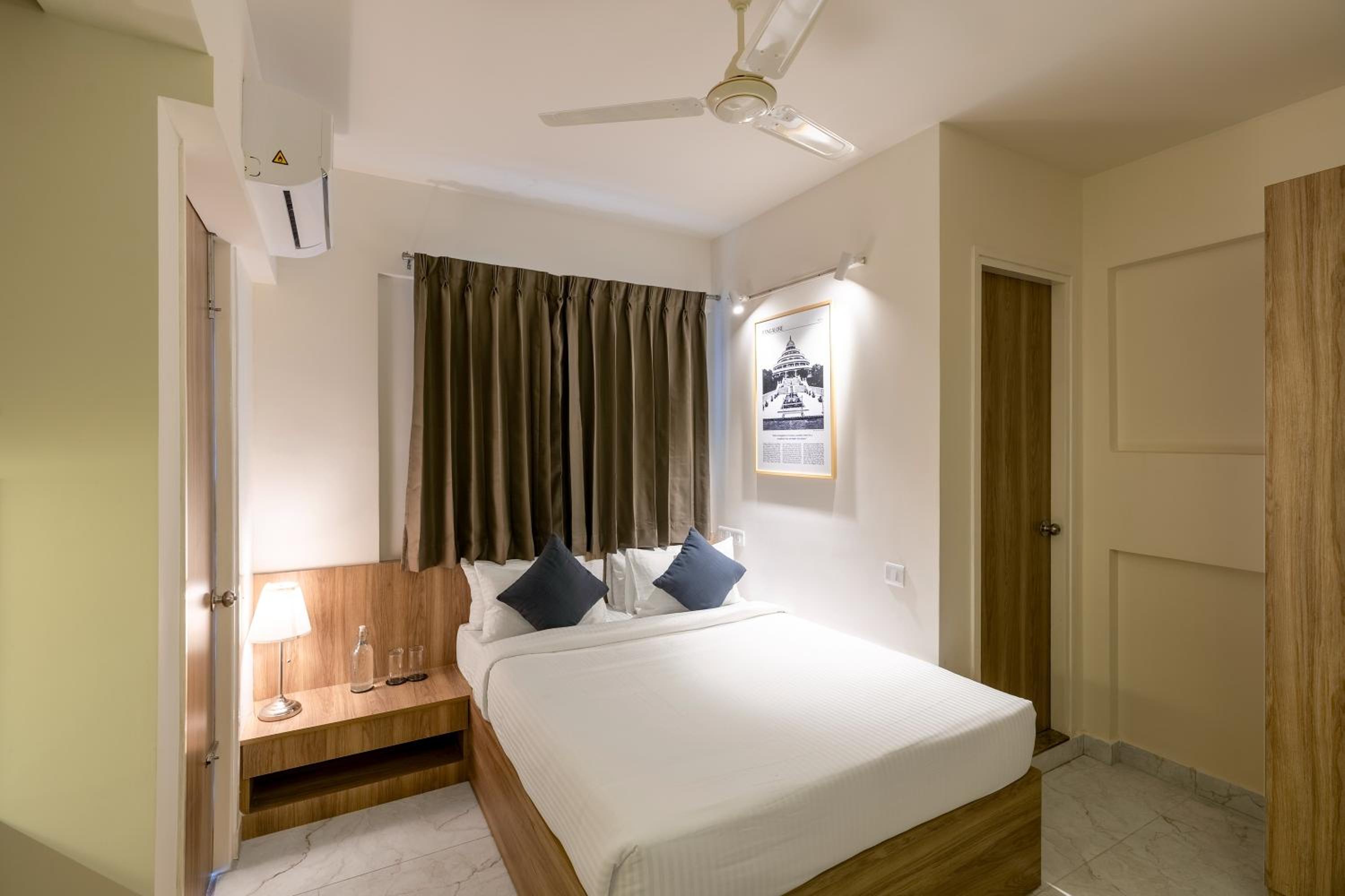 Deluxe Double Room photo 2