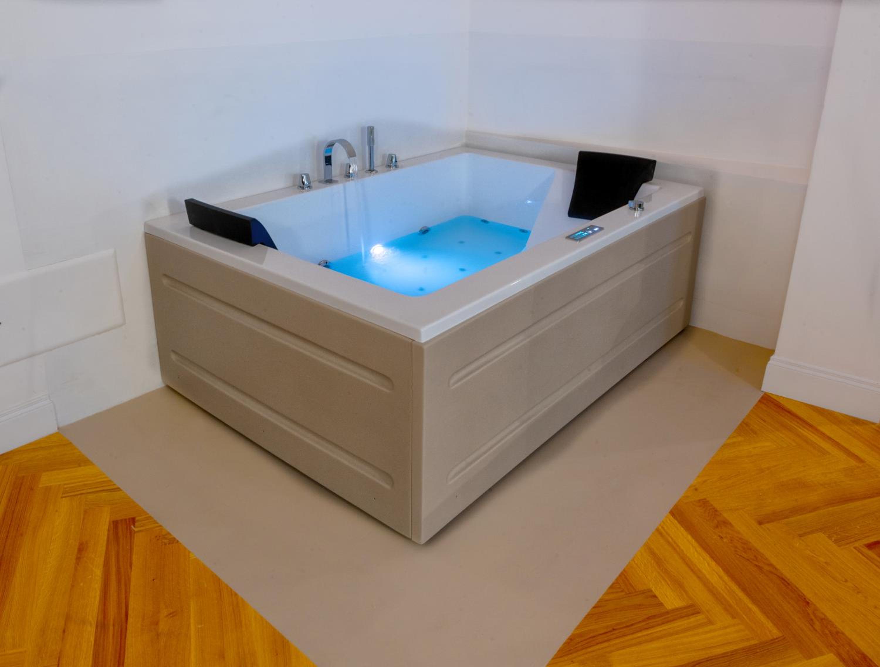 King Room with Hot Tub Capranica - Annex Building thumbnail 5