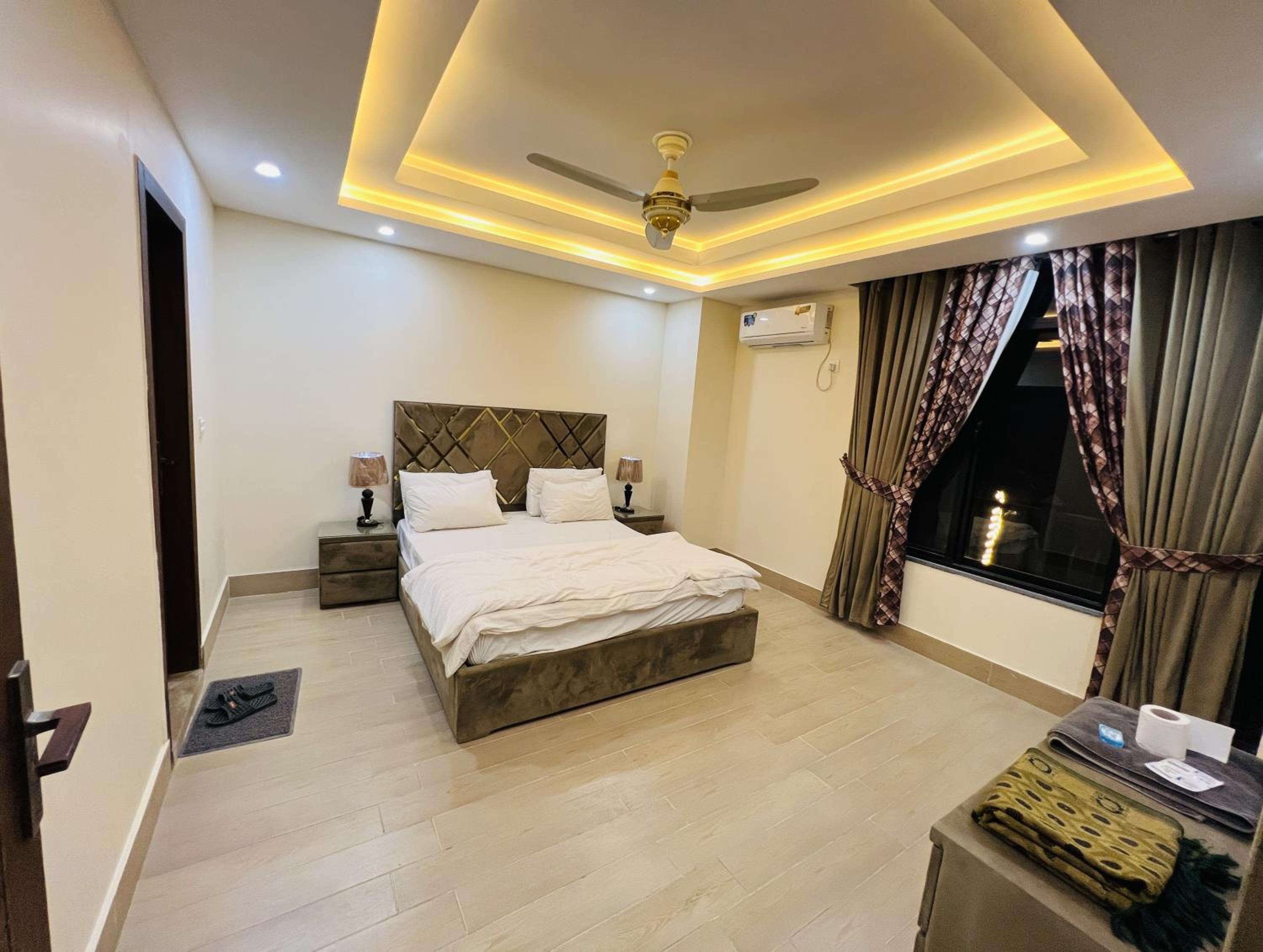 One-Bedroom Family Apartment photo 1