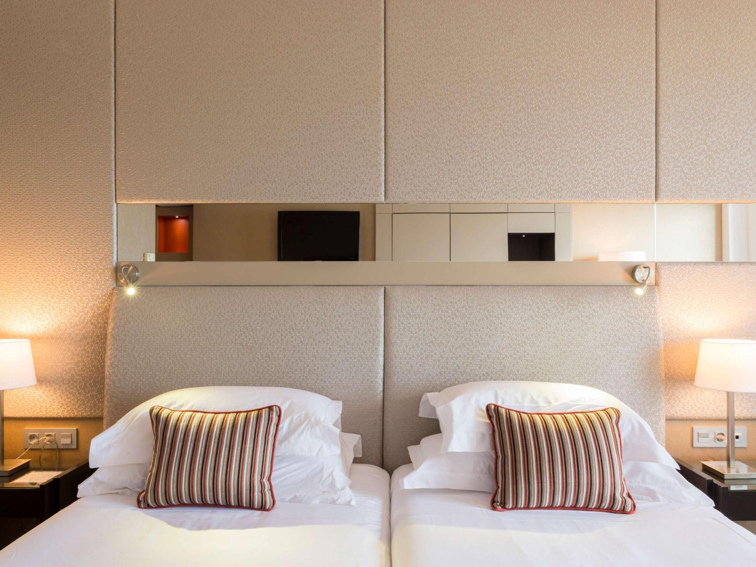 PrivilÃ¨ge Twin or Double Room with Balcony and Sea View - Photo 4