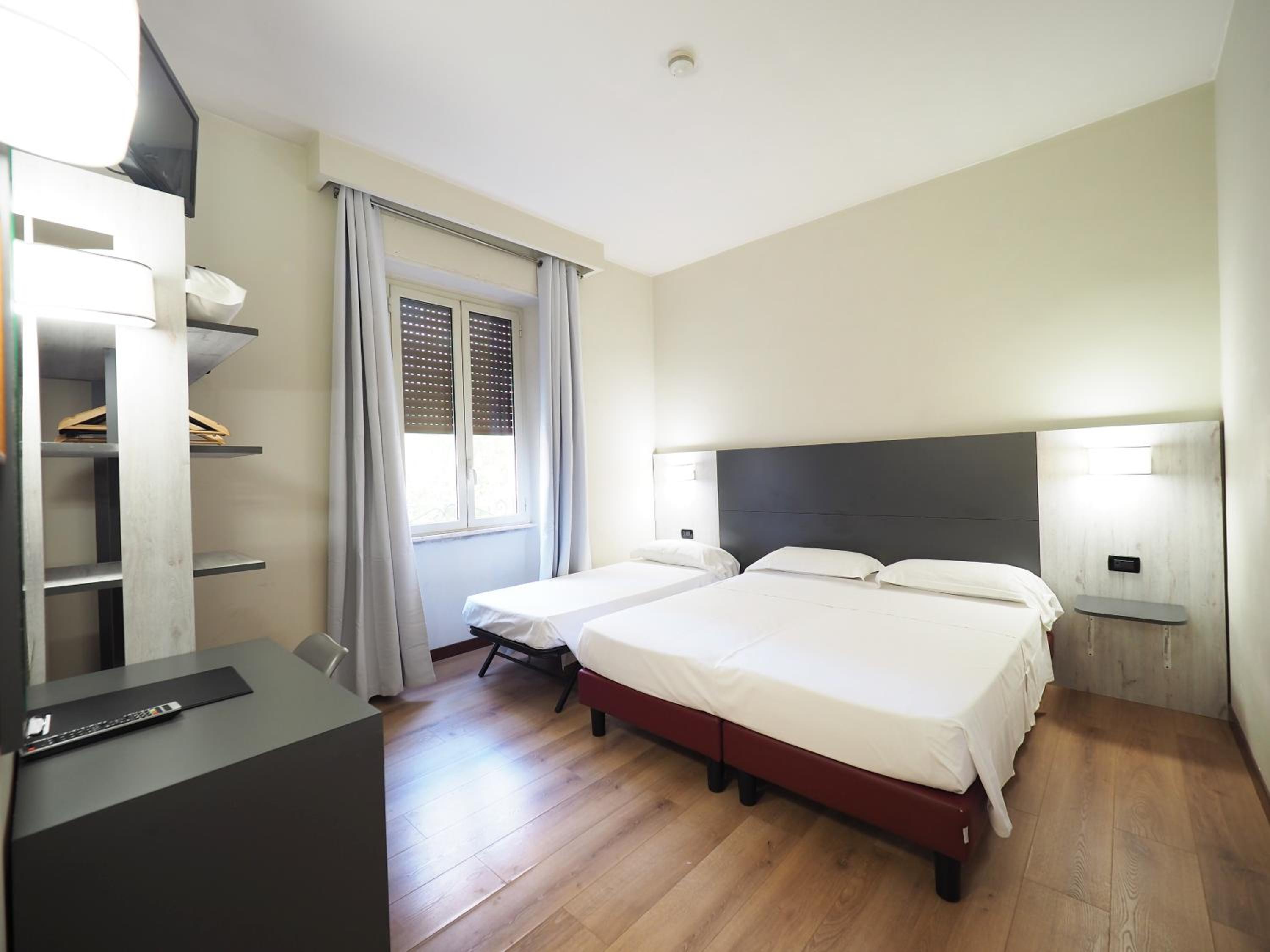 Triple Room photo 2