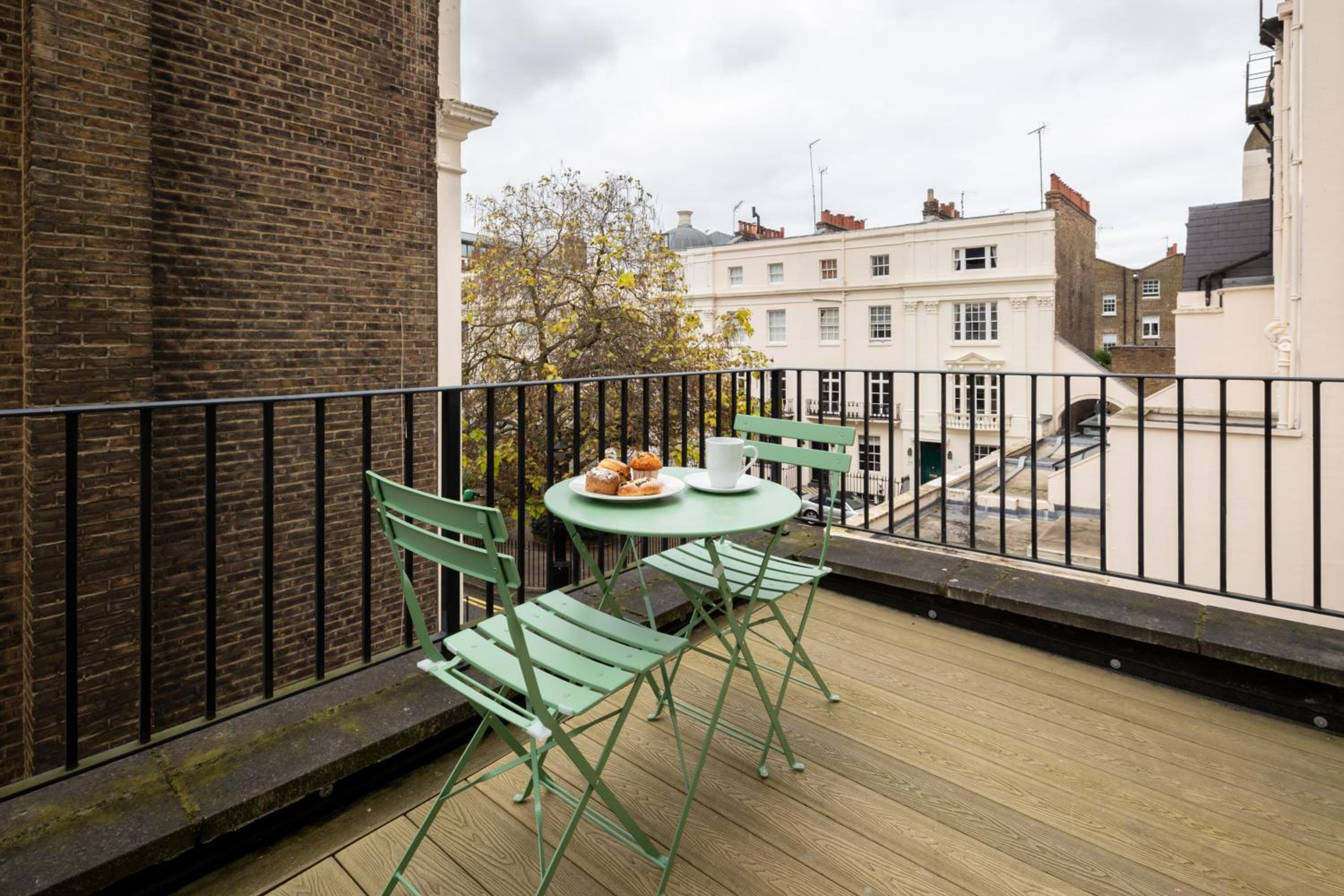 Superior One-Bedroom Apartment with Balcony photo 3