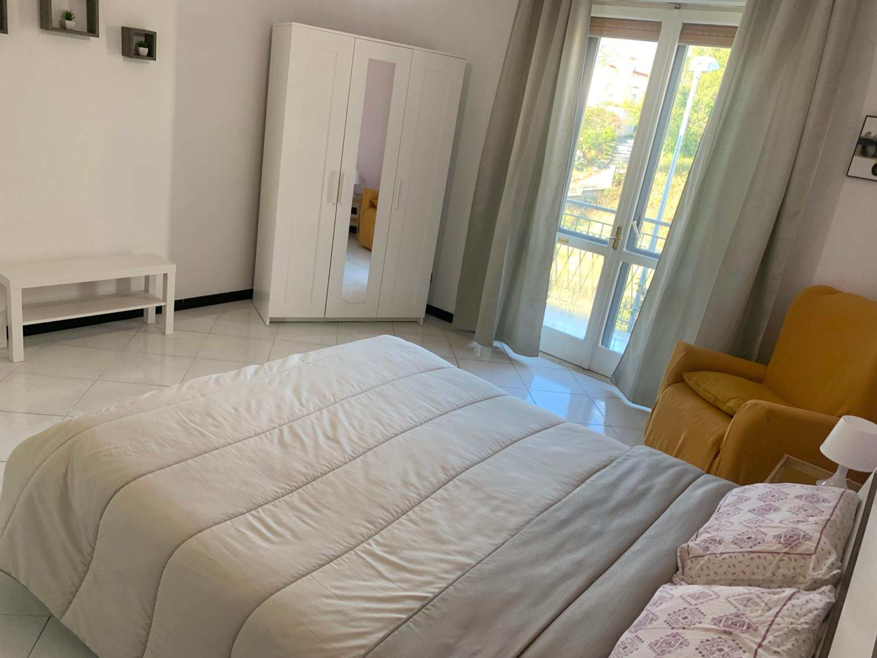Four-Bedroom House - Photo 20