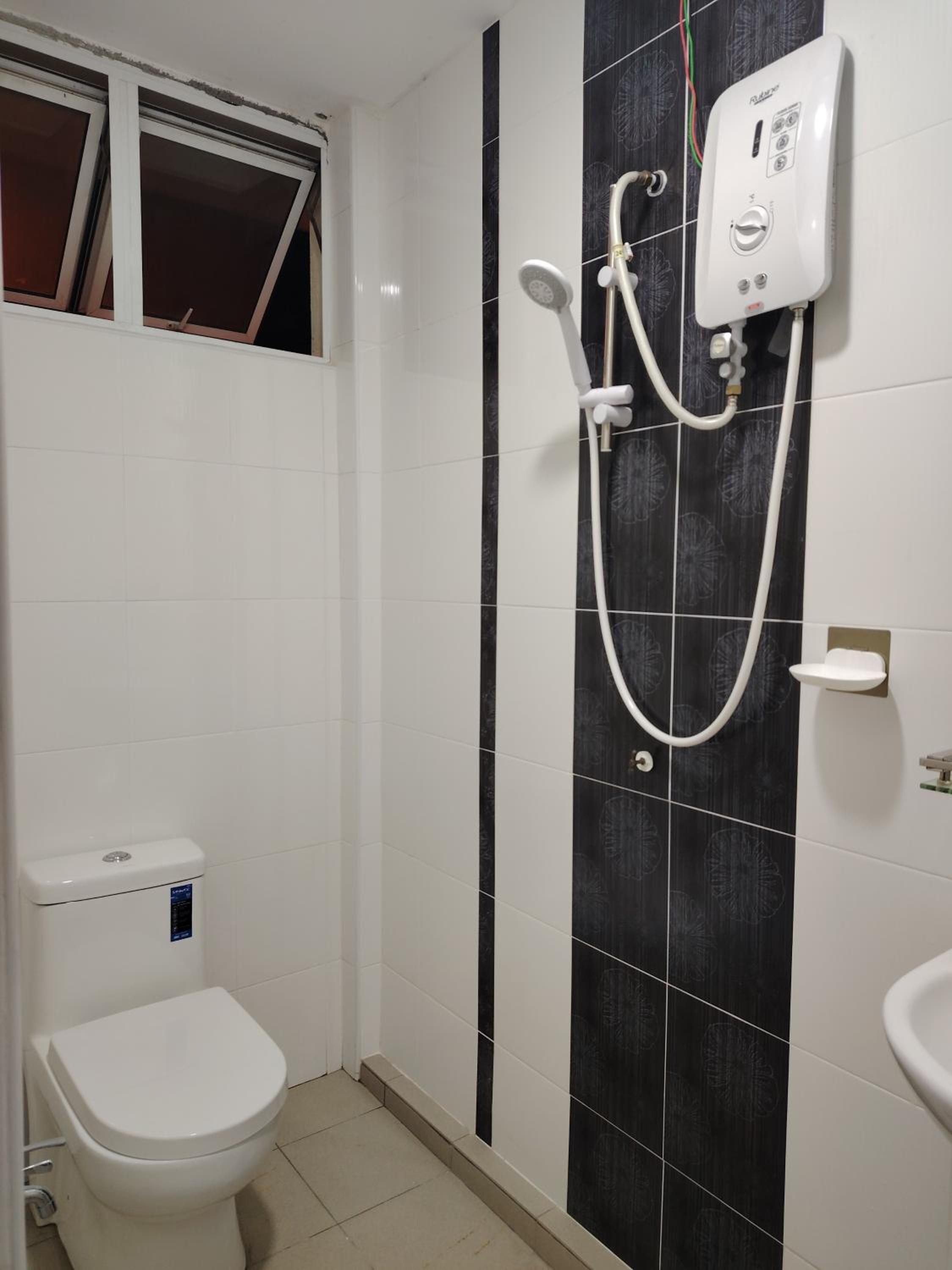 Twin Room - Photo 5