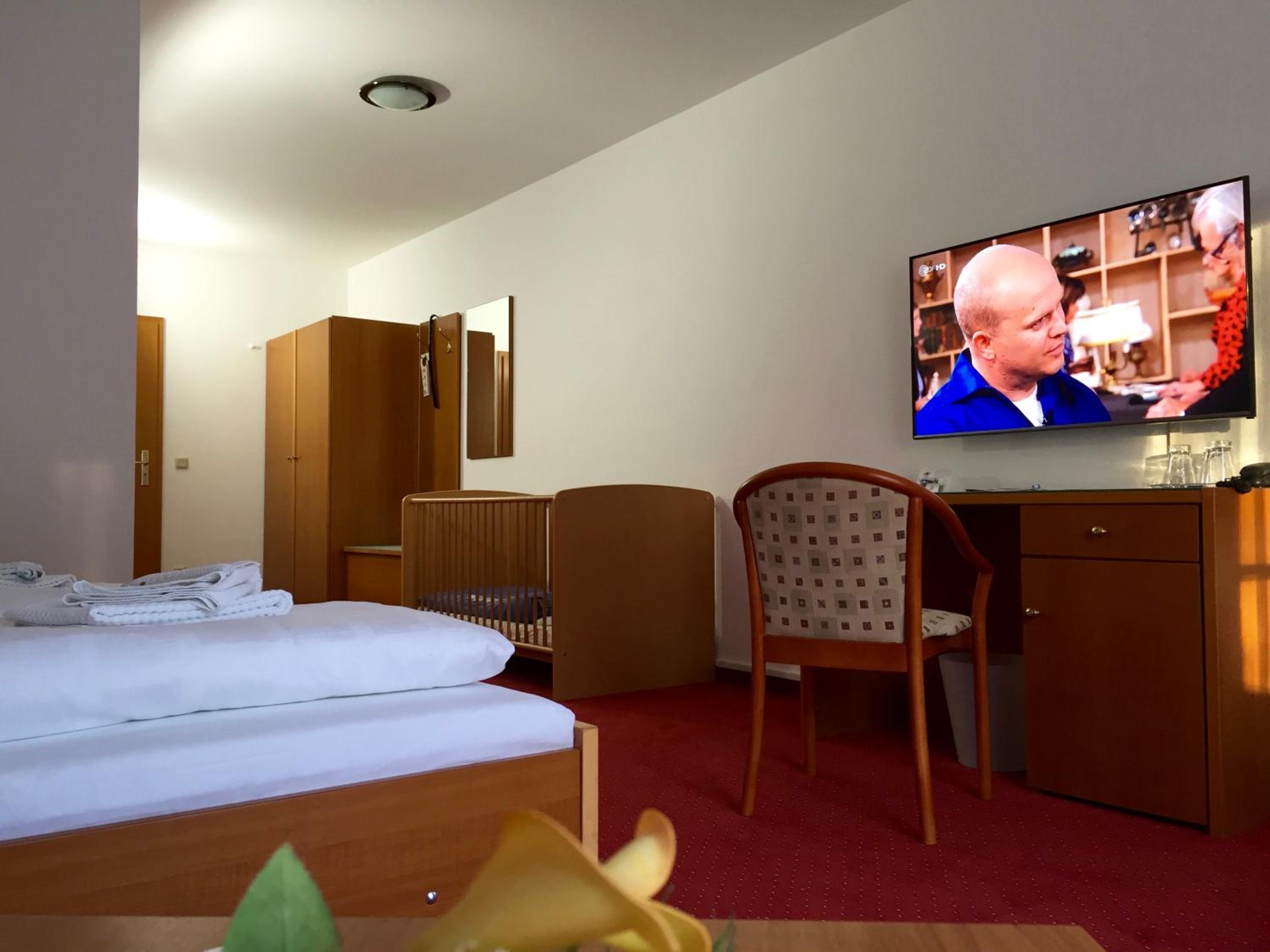 Double Room - Photo 4