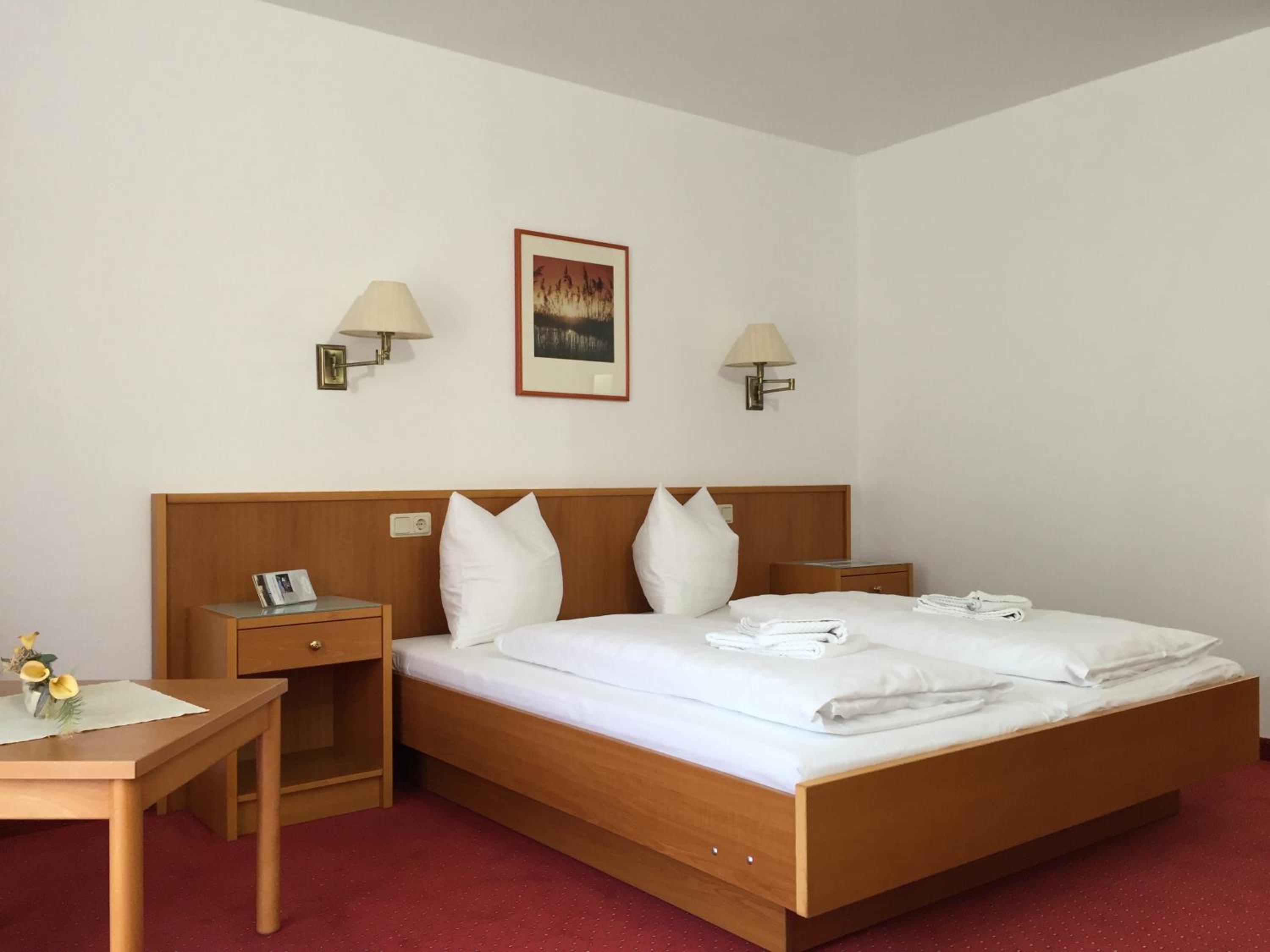 Double Room - Photo 5