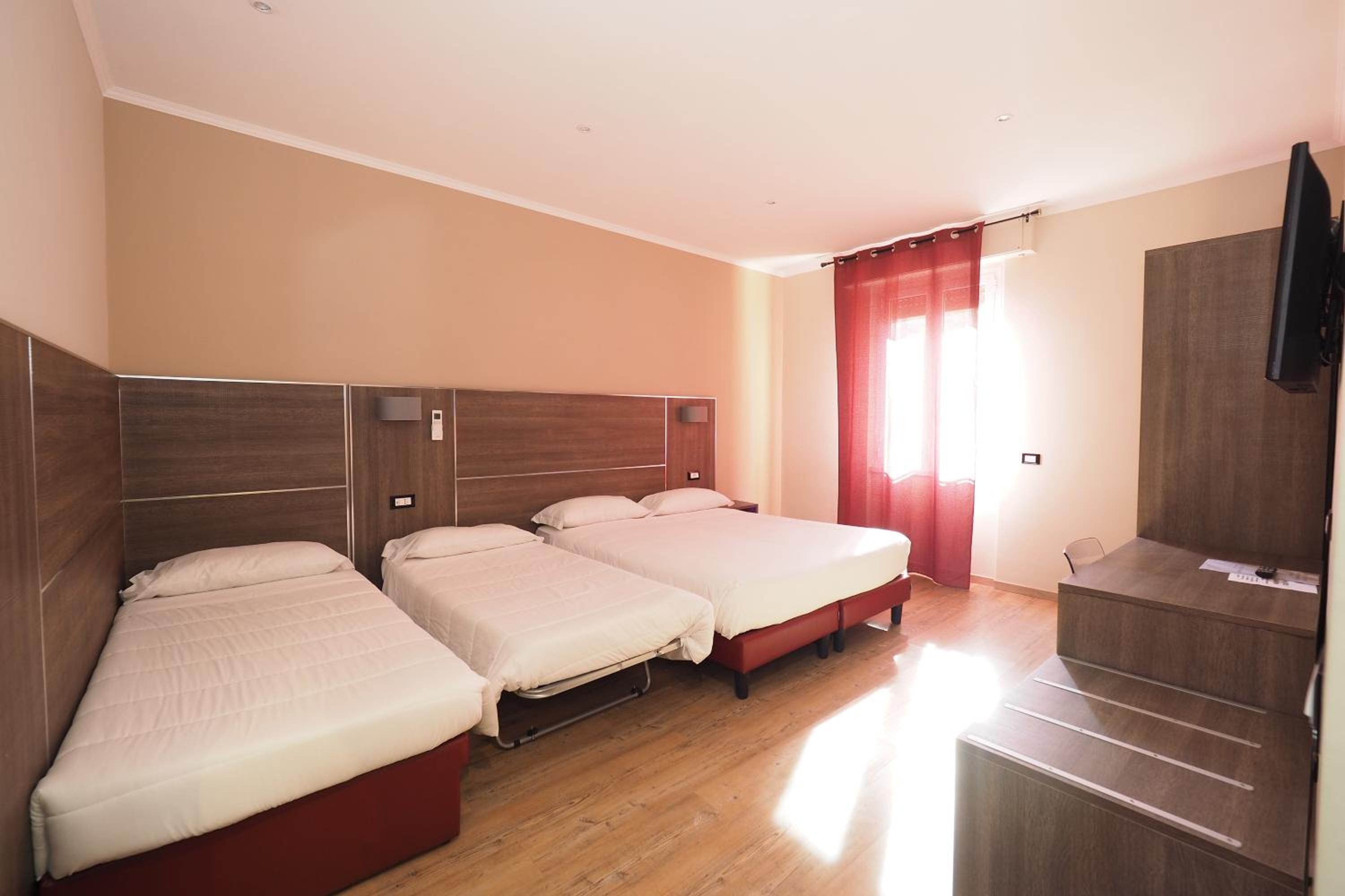 Quadruple Room photo 2