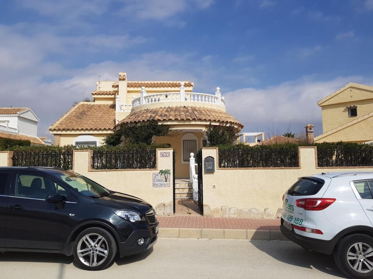 Villa photo 3