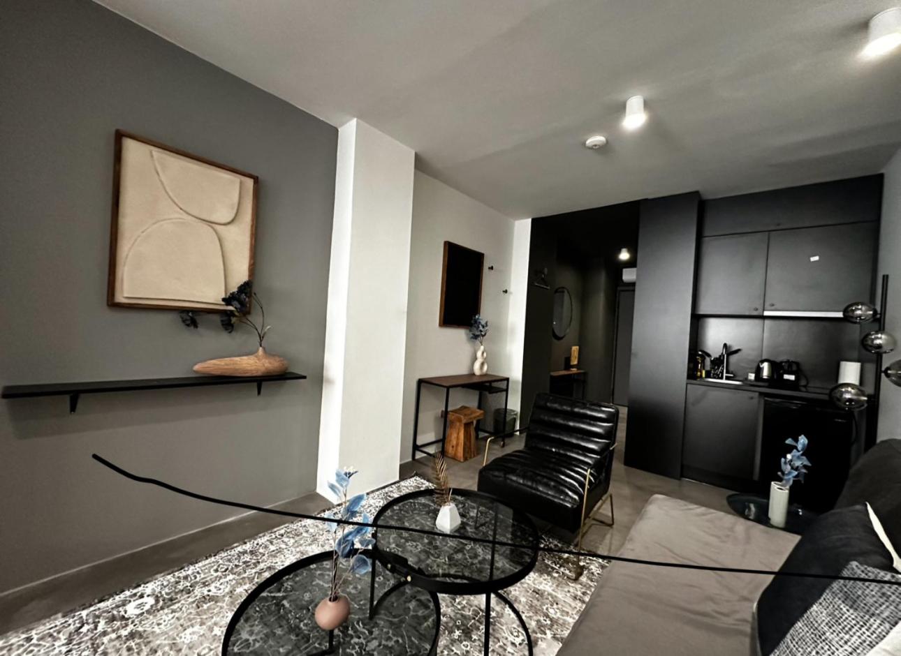 Family Room photo 1