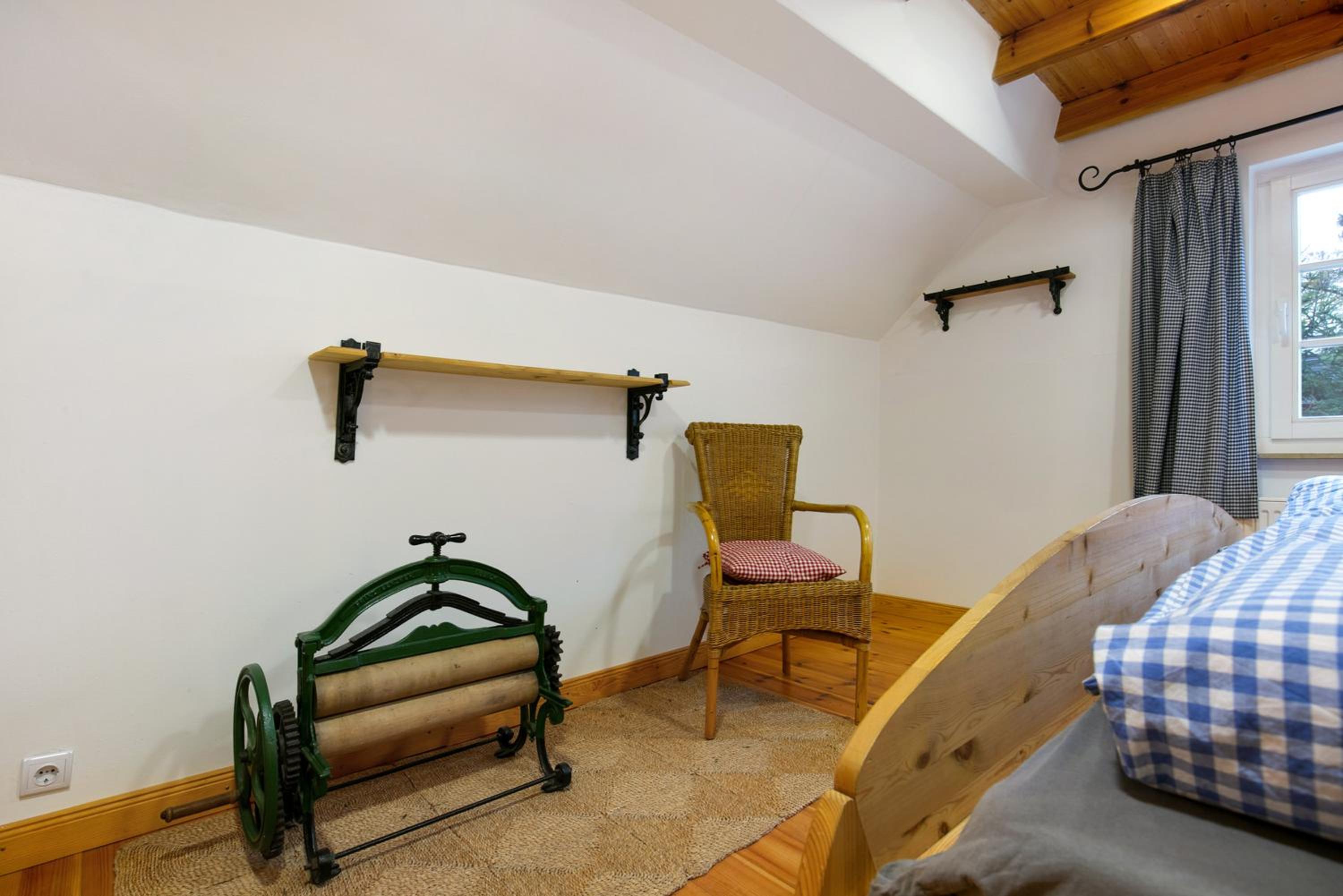 Three-Bedroom House photo 3