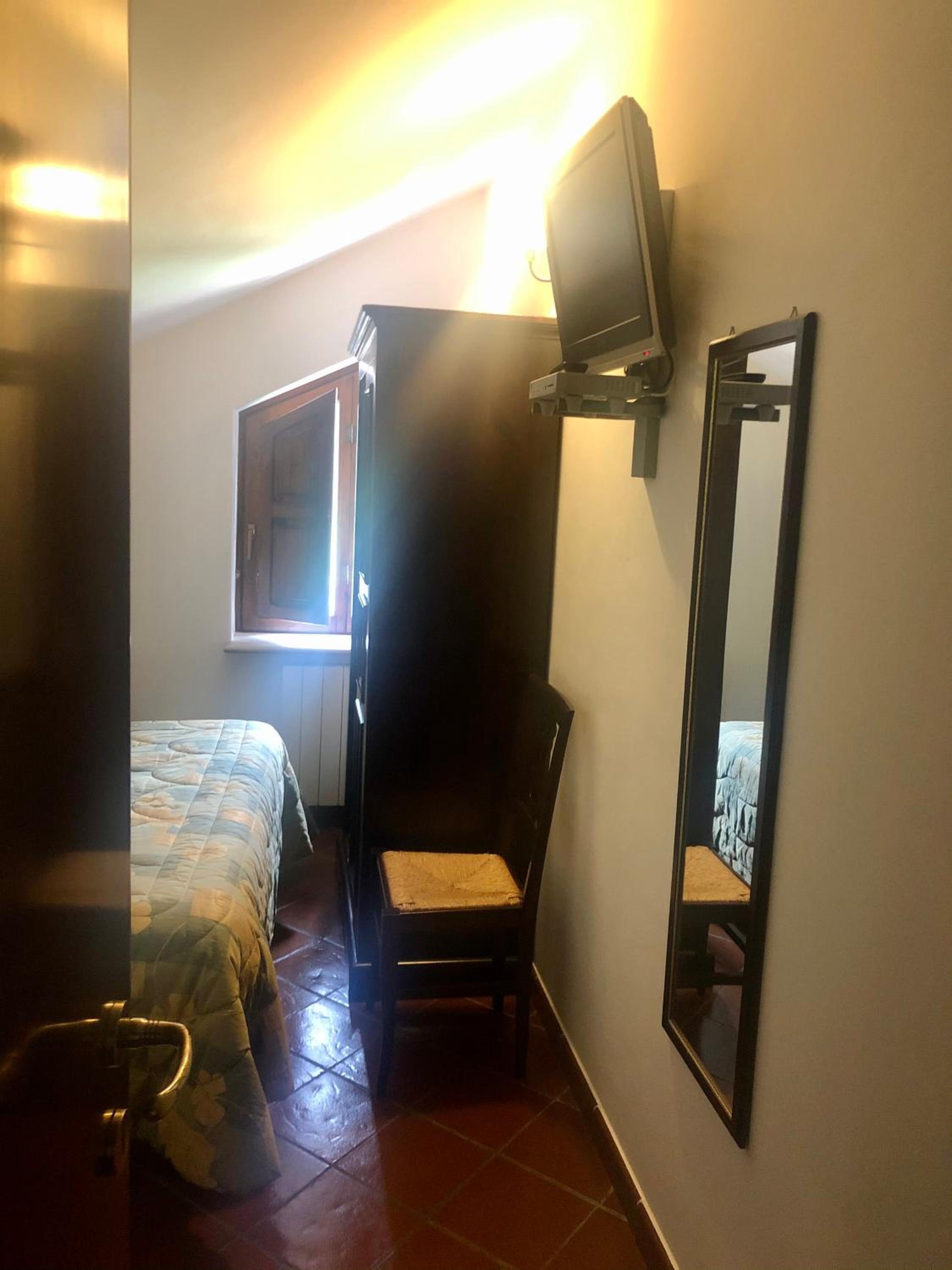 Double or Twin Room with Mountain View - Attic
