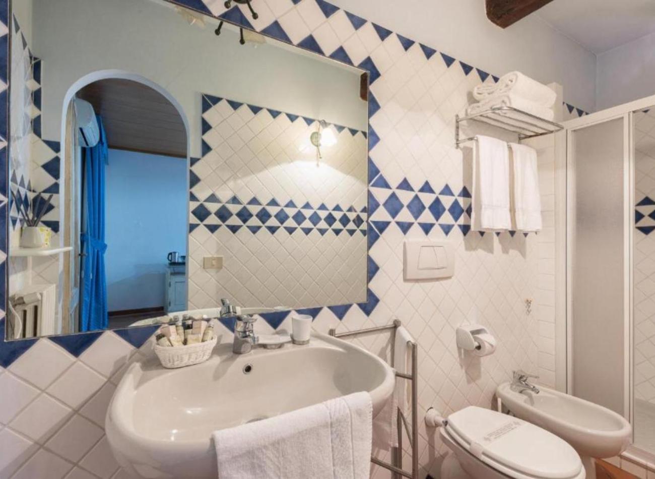 1 Bedroom Apartment with Terrace - Duplex photo 2