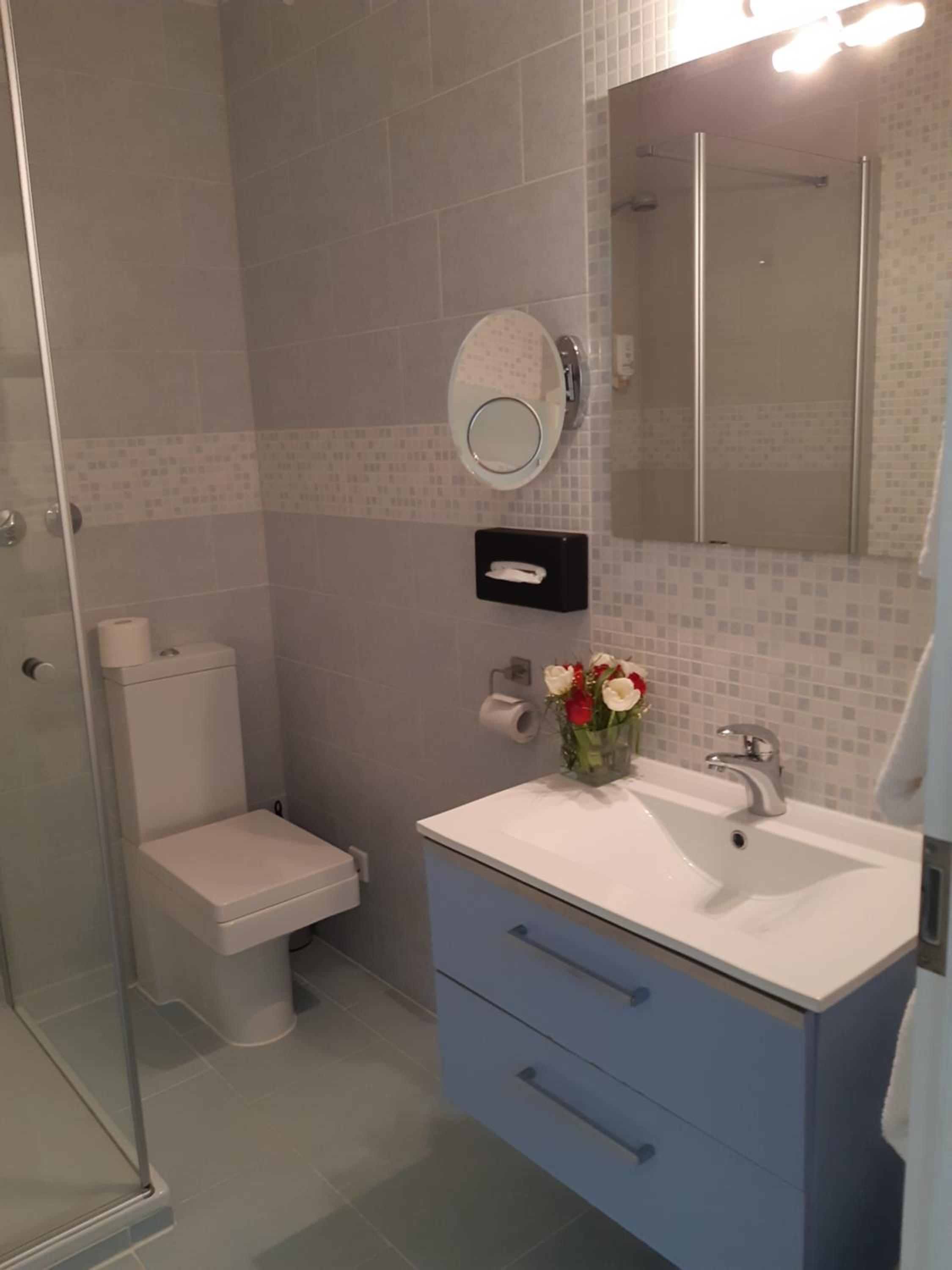 Deluxe Double Room with Balcony - Photo 2
