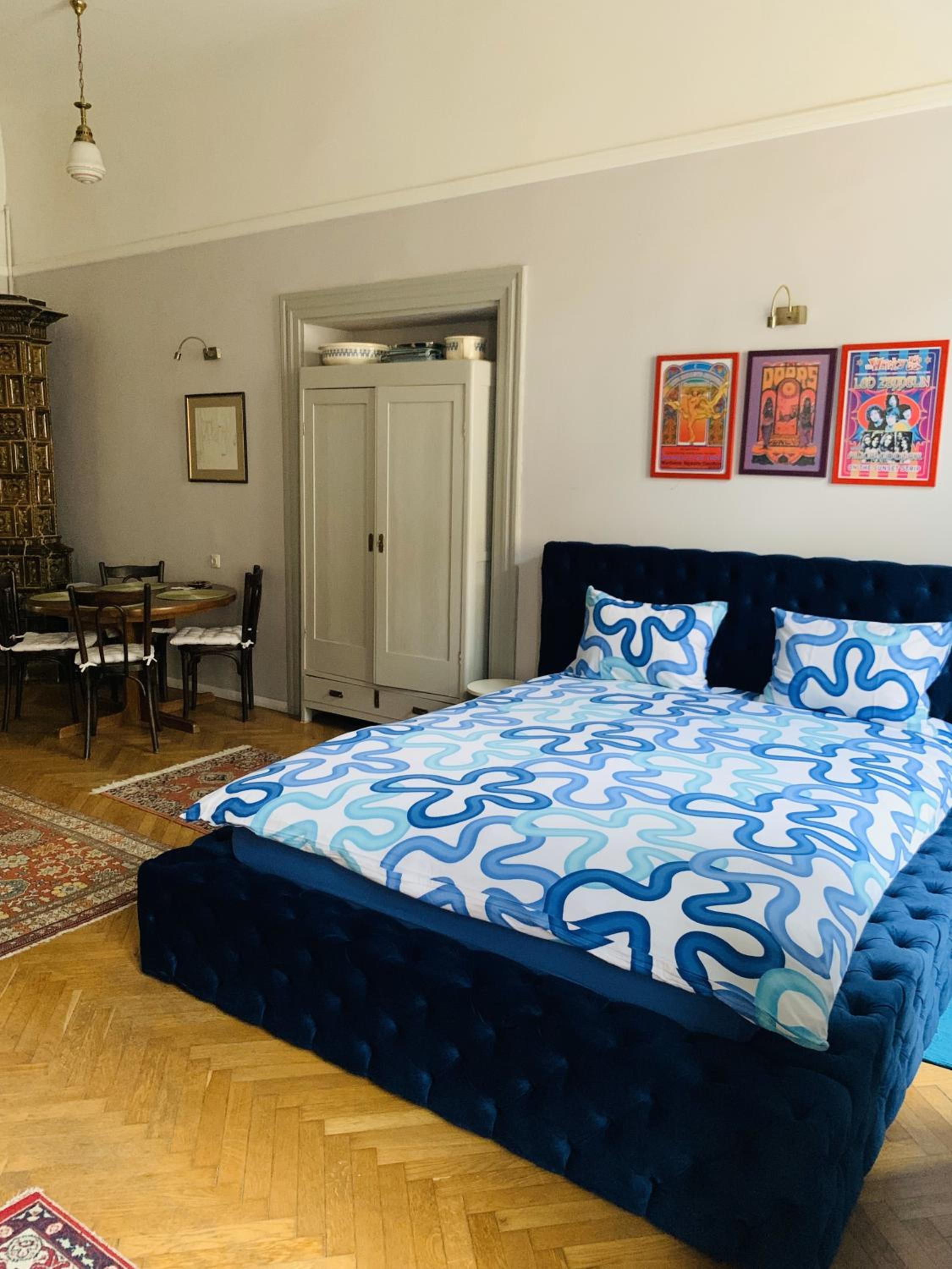Apartment - Photo 3