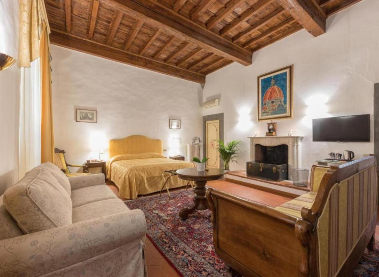 Extra Large Room photo 1