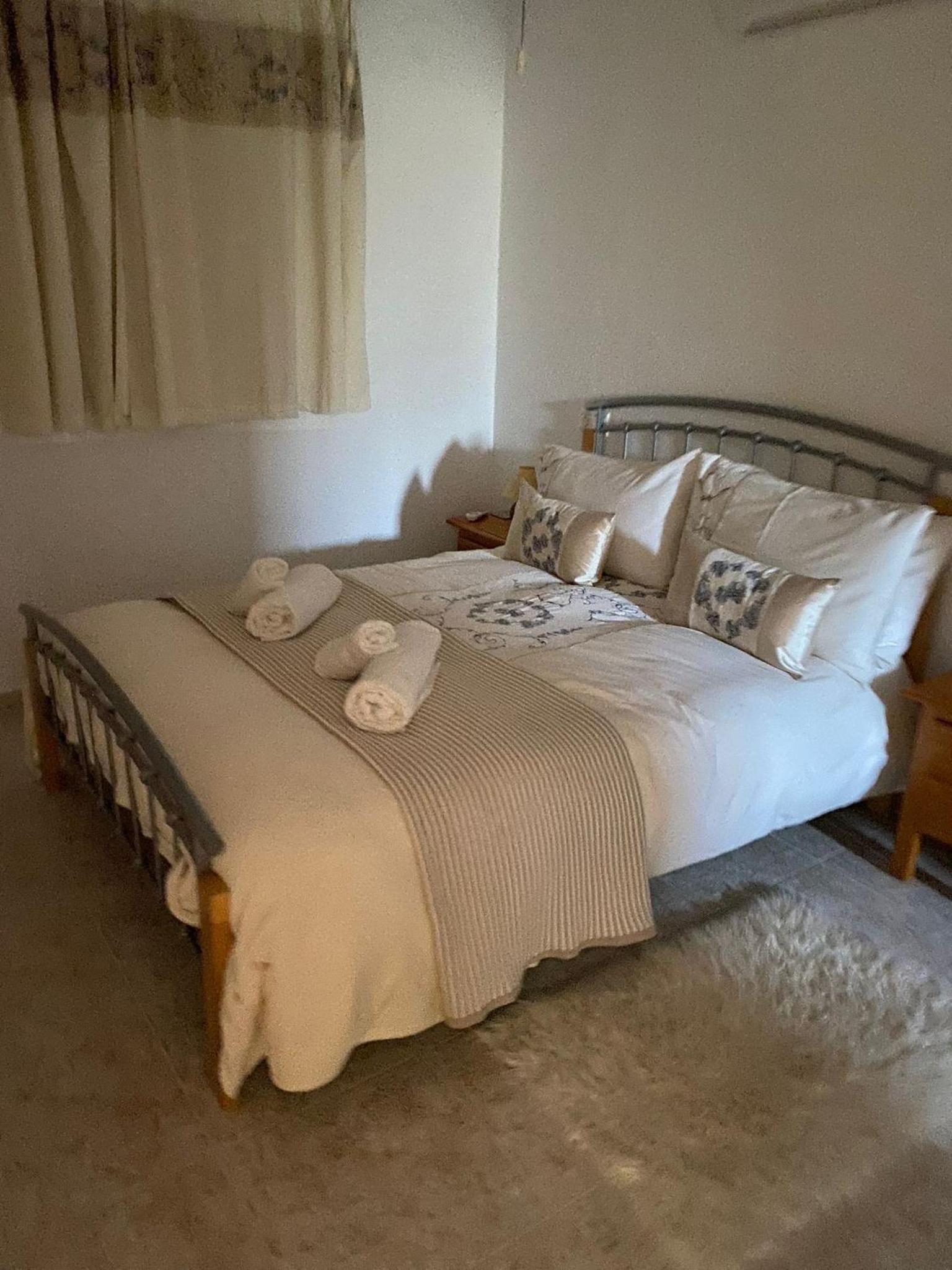 Three-Bedroom Villa photo 3