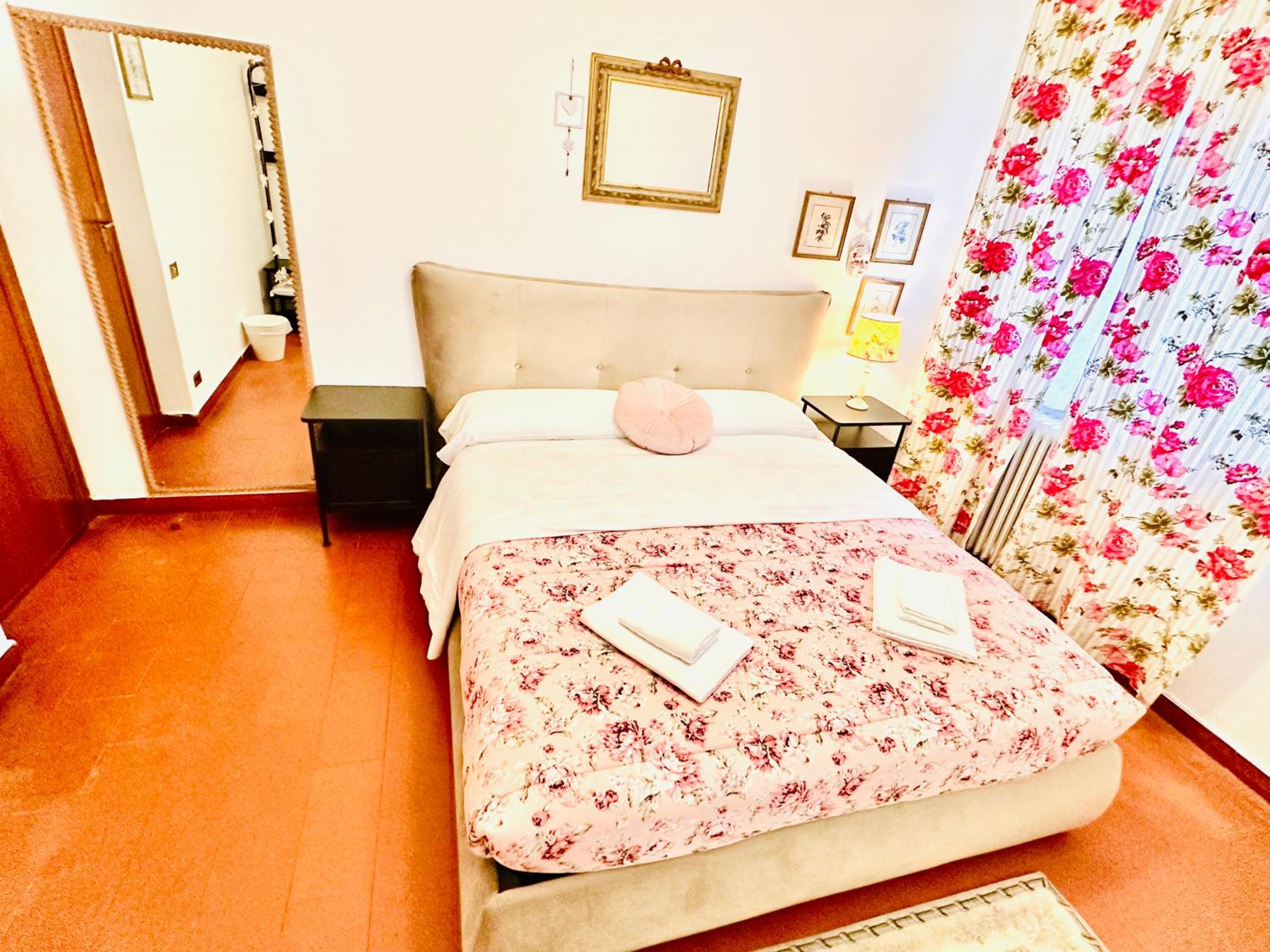 Double Room with Private External Bathroom