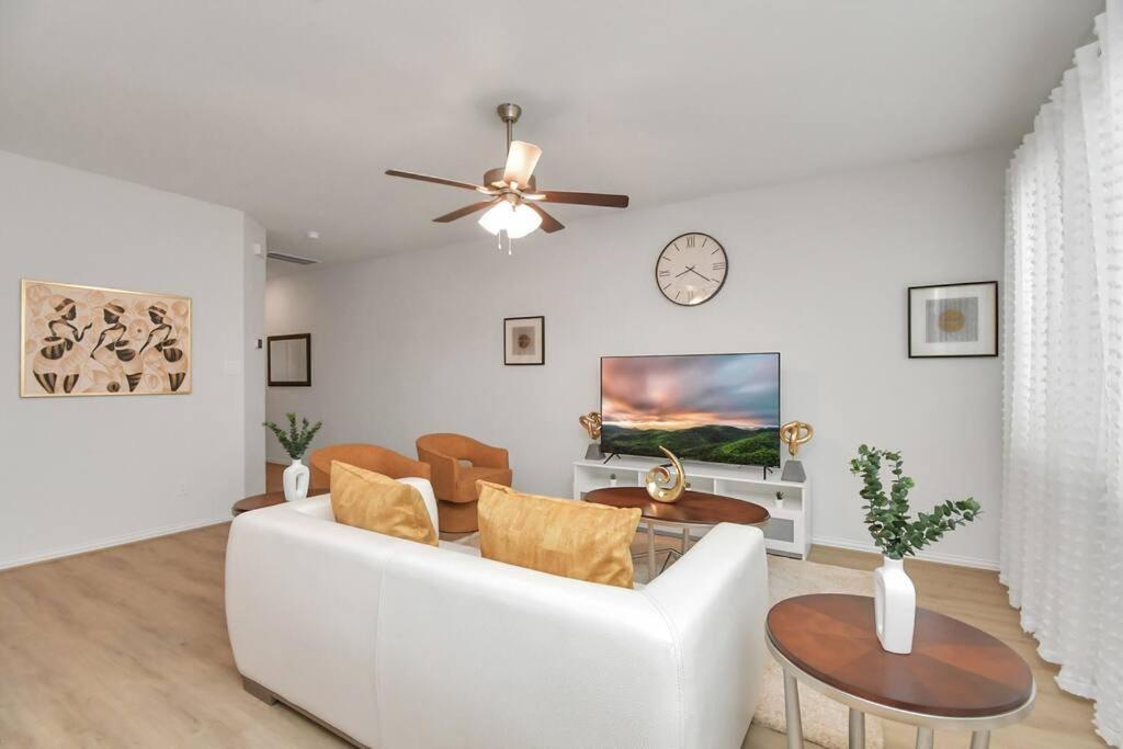 Three-Bedroom Townhouse photo 1
