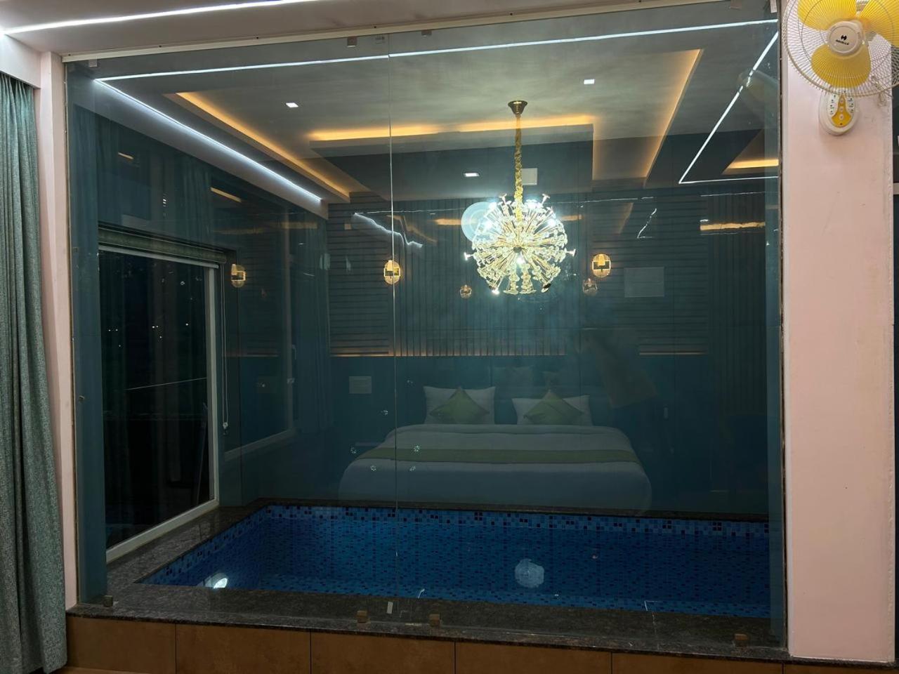 King Room With Pool View photo 3