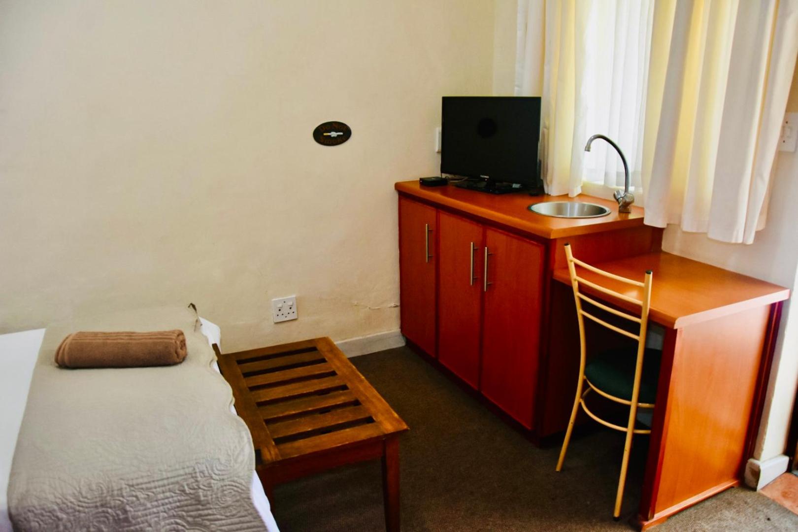 Economy Single Room photo 1