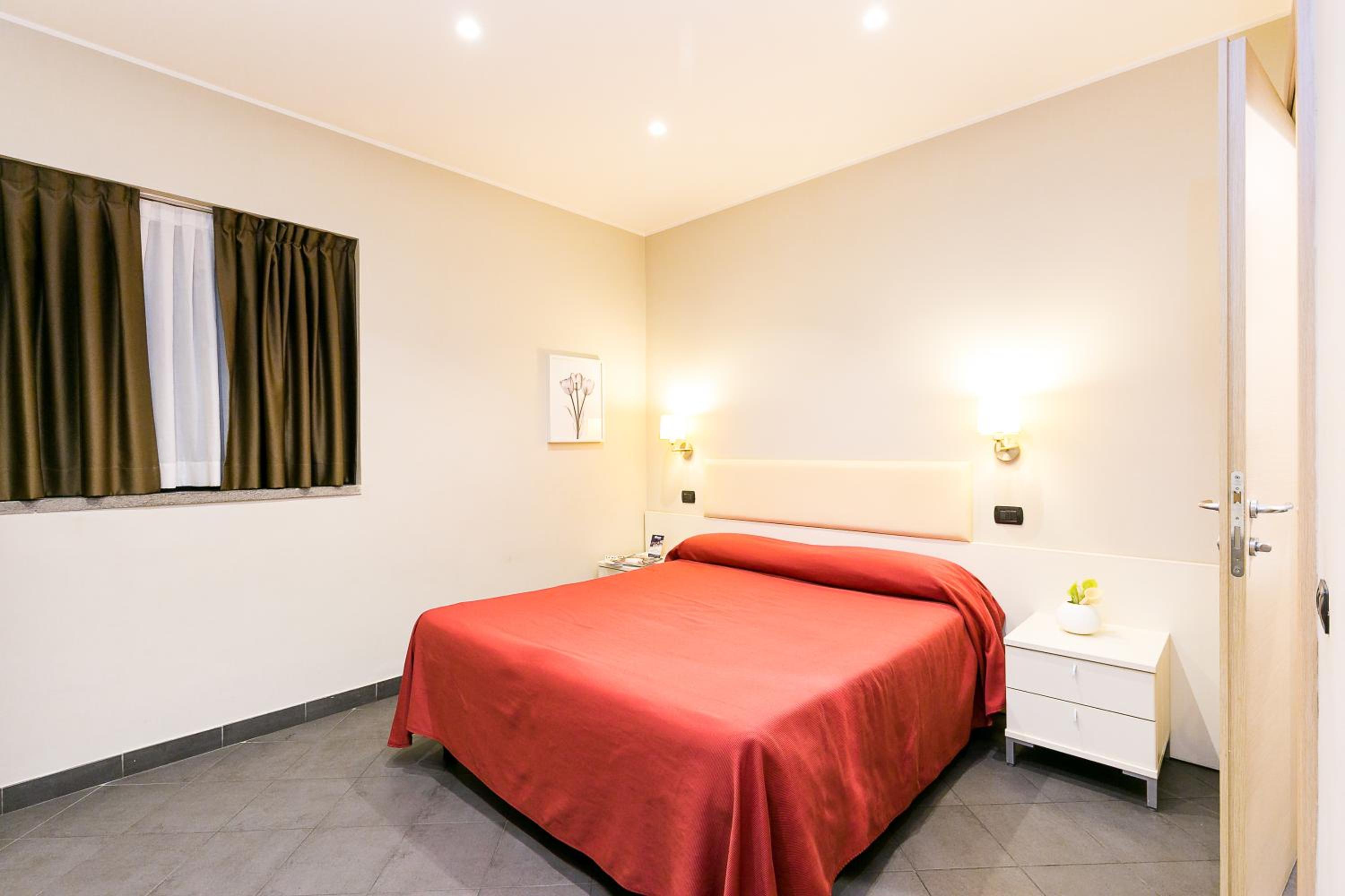 One-Bedroom Apartment (1 Adult)