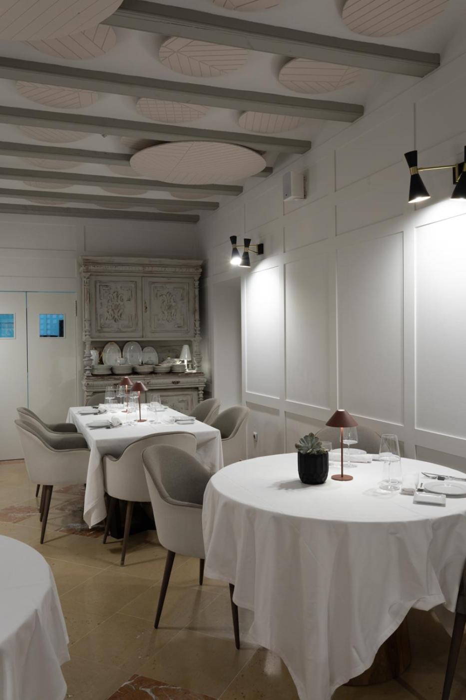 Suite - Photo 7