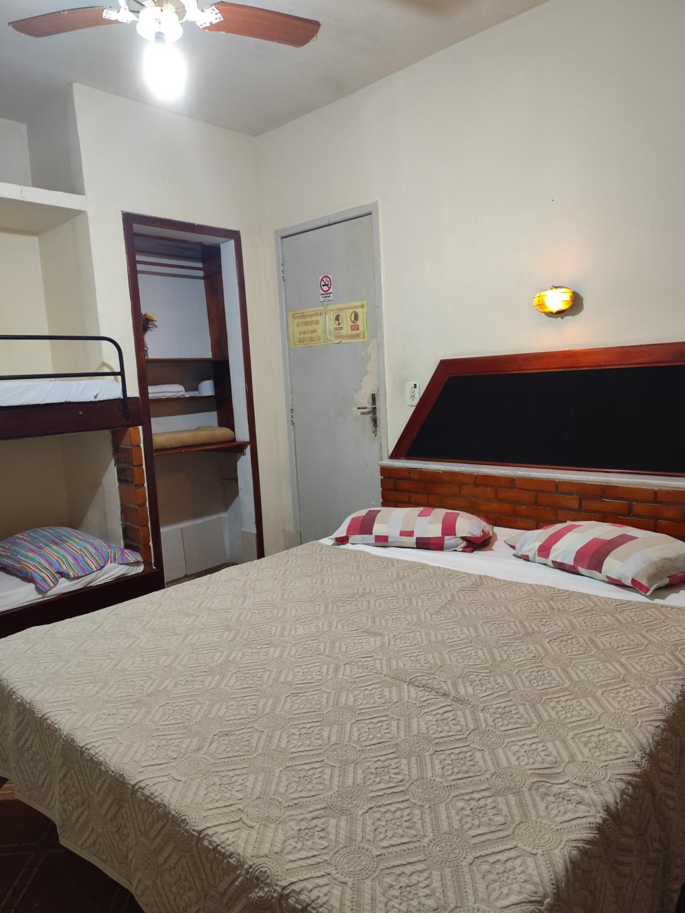 Quadruple Room With Private Bathroom photo 1