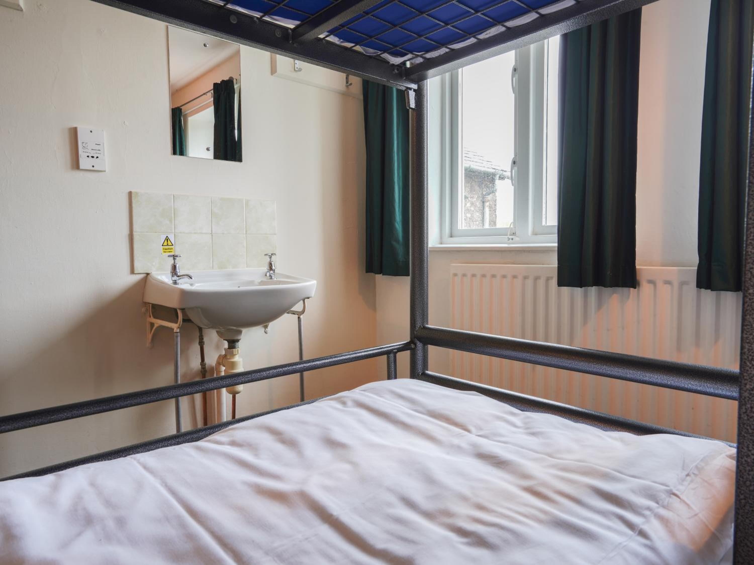 2 Bed Private Room Shared Bathroom photo 1