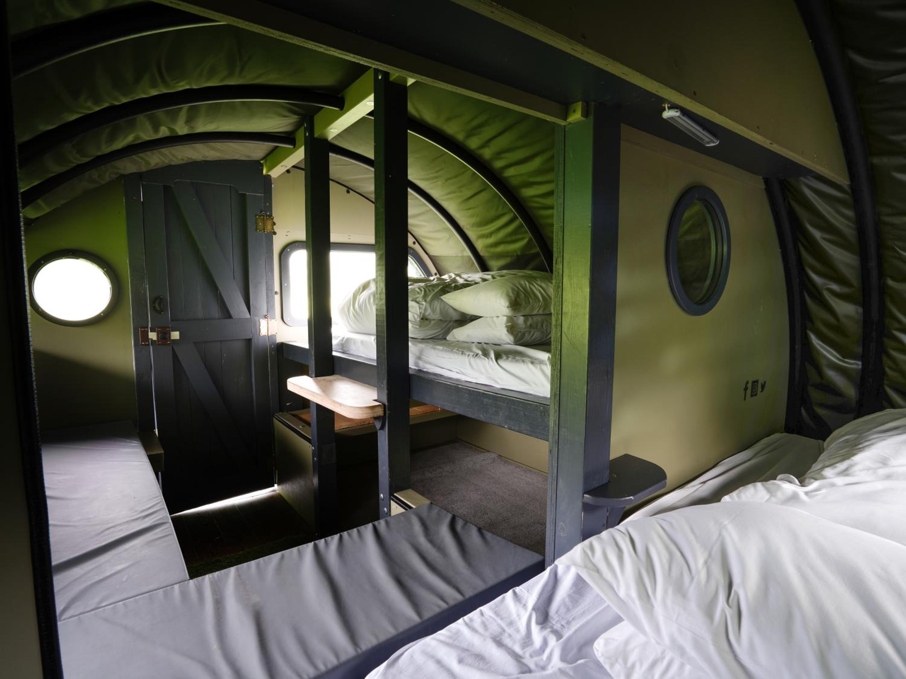 Landpod (2 Double Beds) photo 3