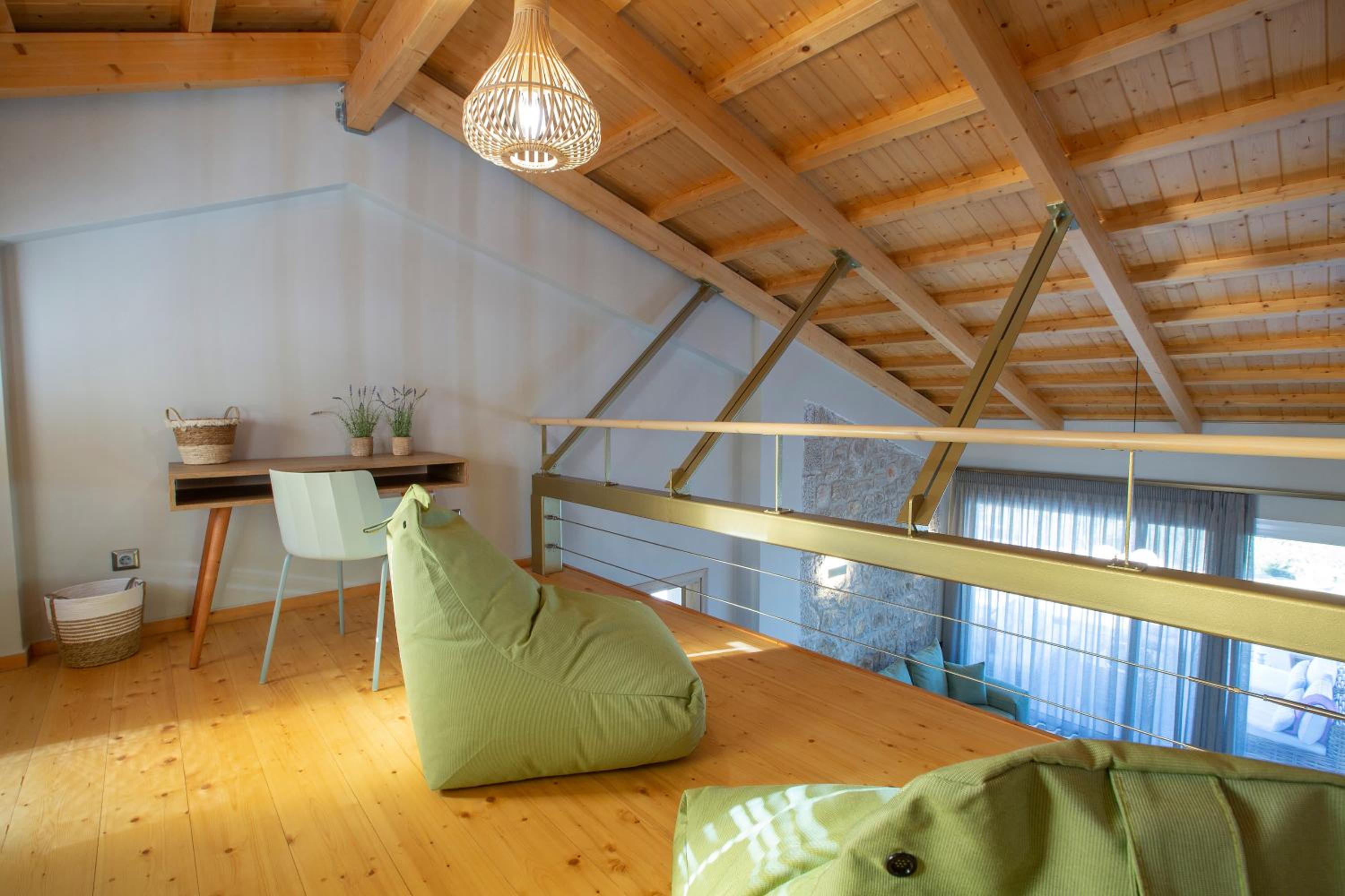Villa photo 3