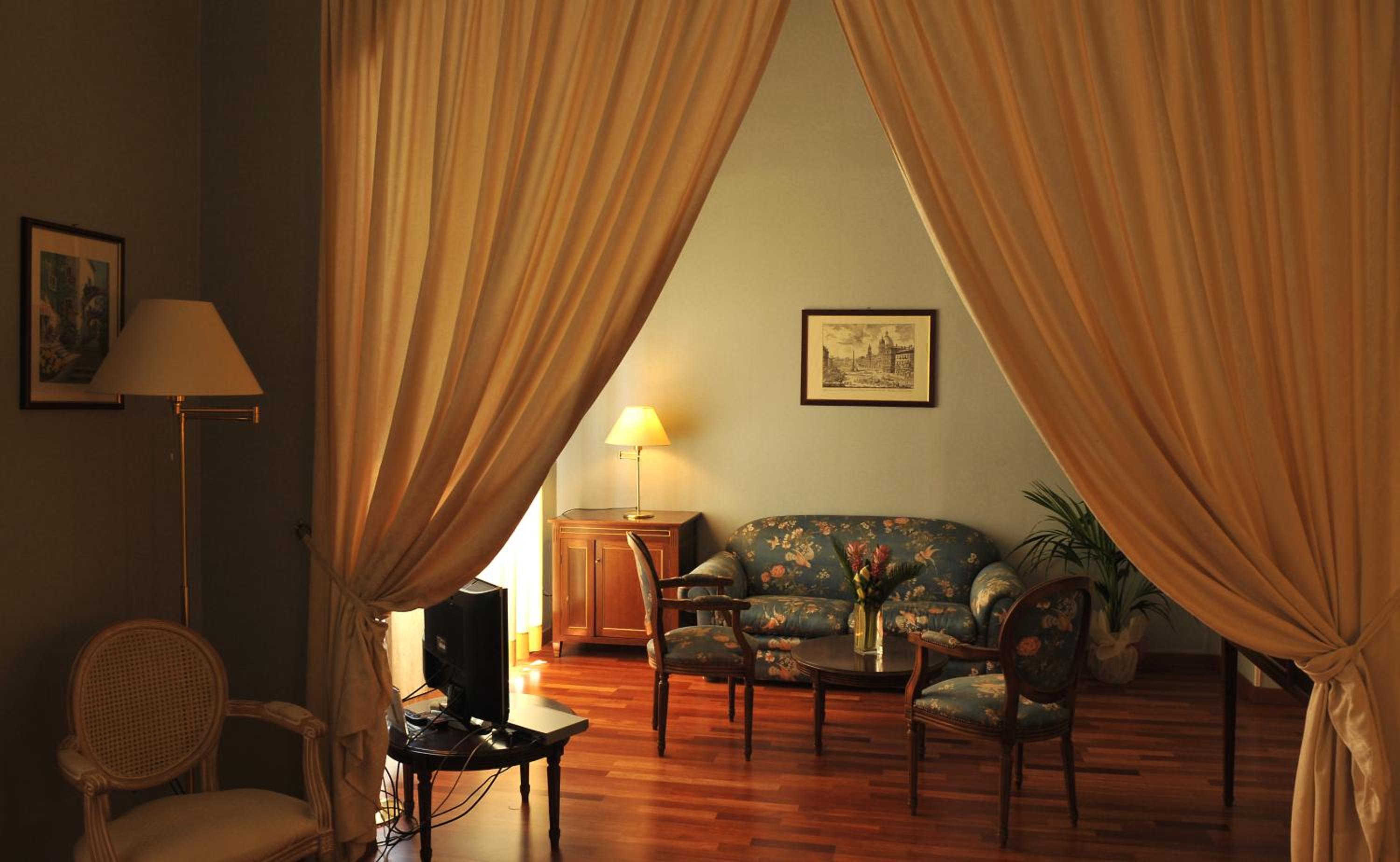 Suite photo 1