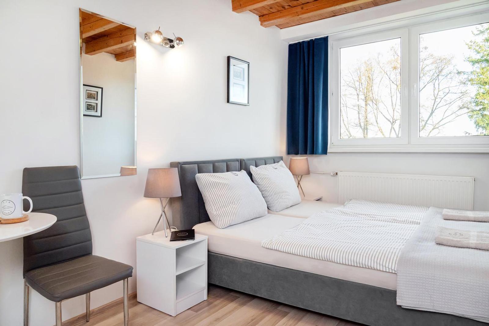 Double Room - Photo 6