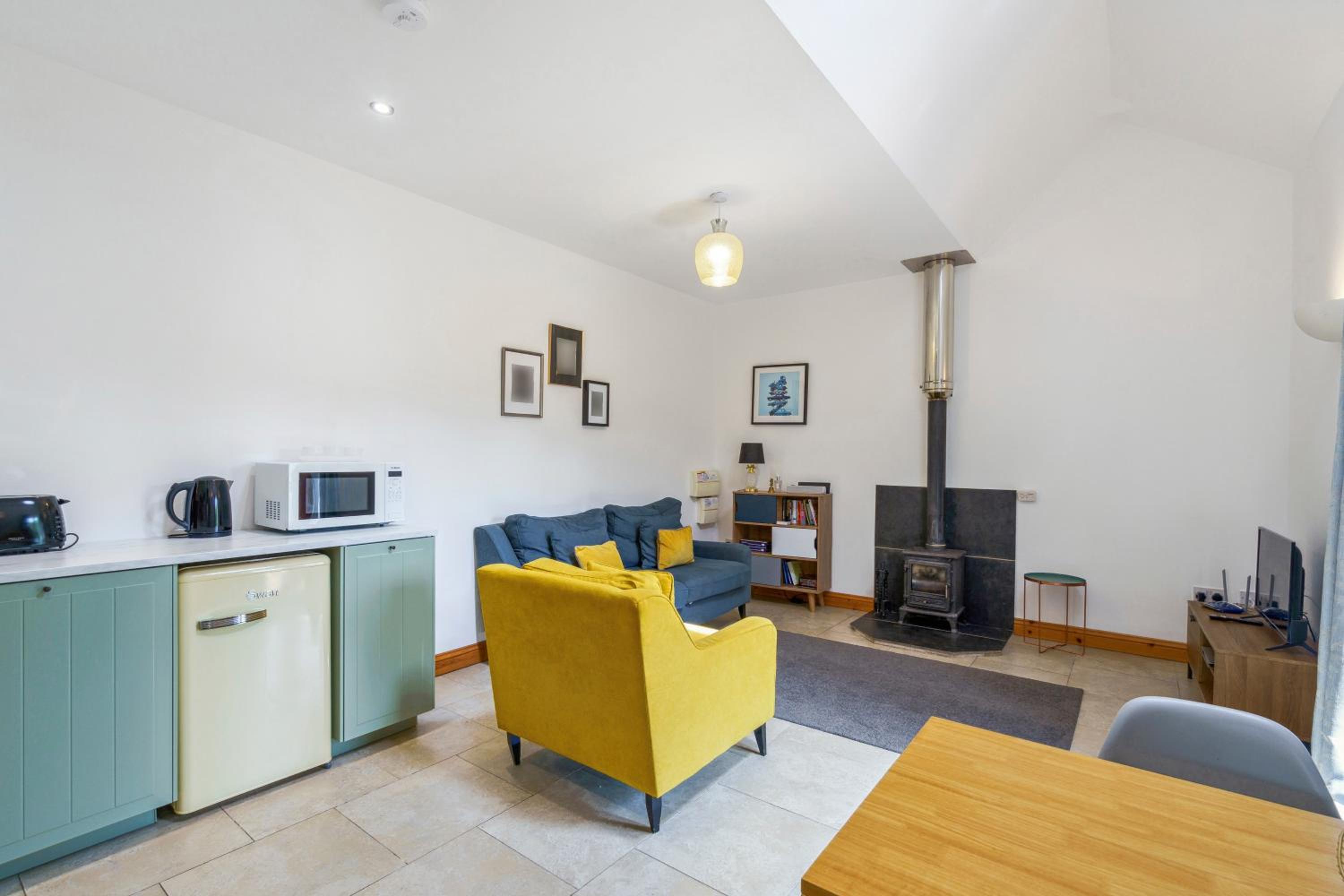 One-Bedroom House photo 1
