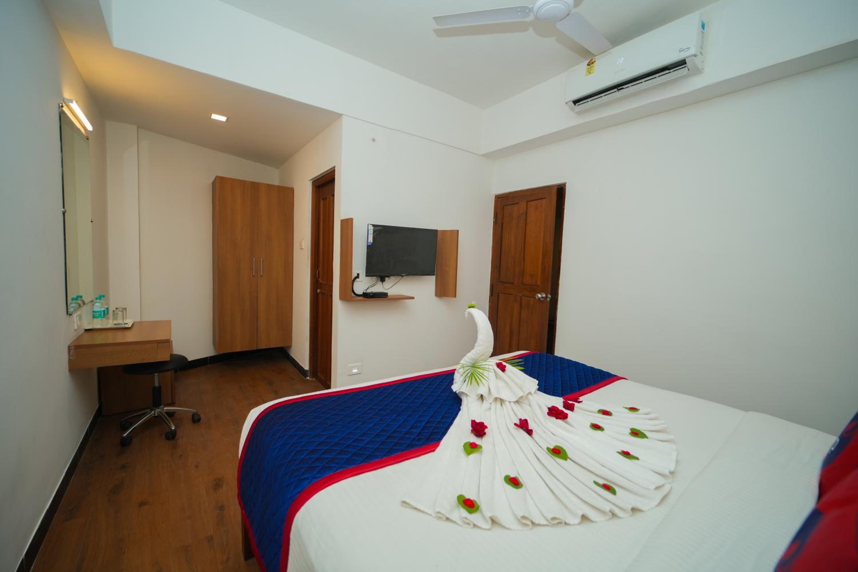 Suite - Photo 6
