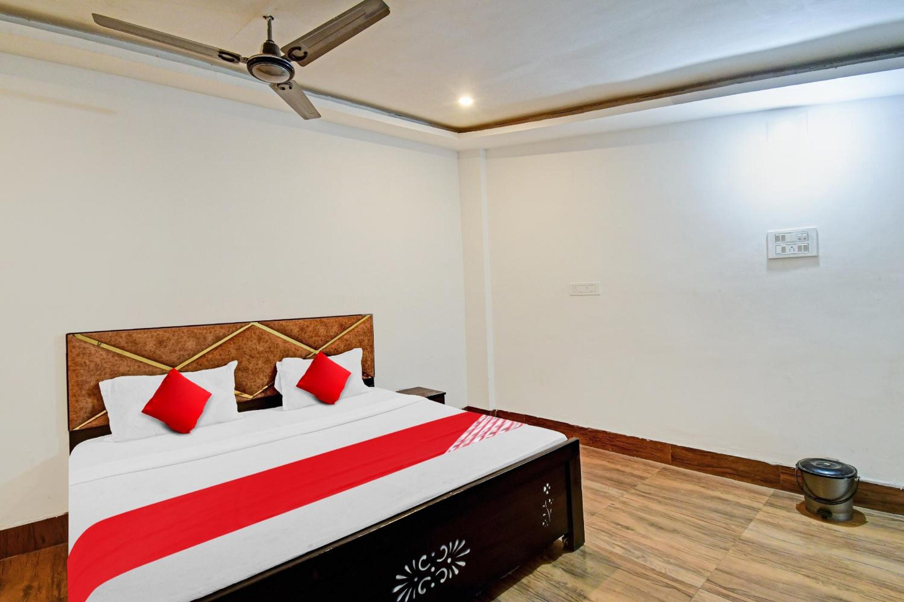 Classic Triple Room photo 1