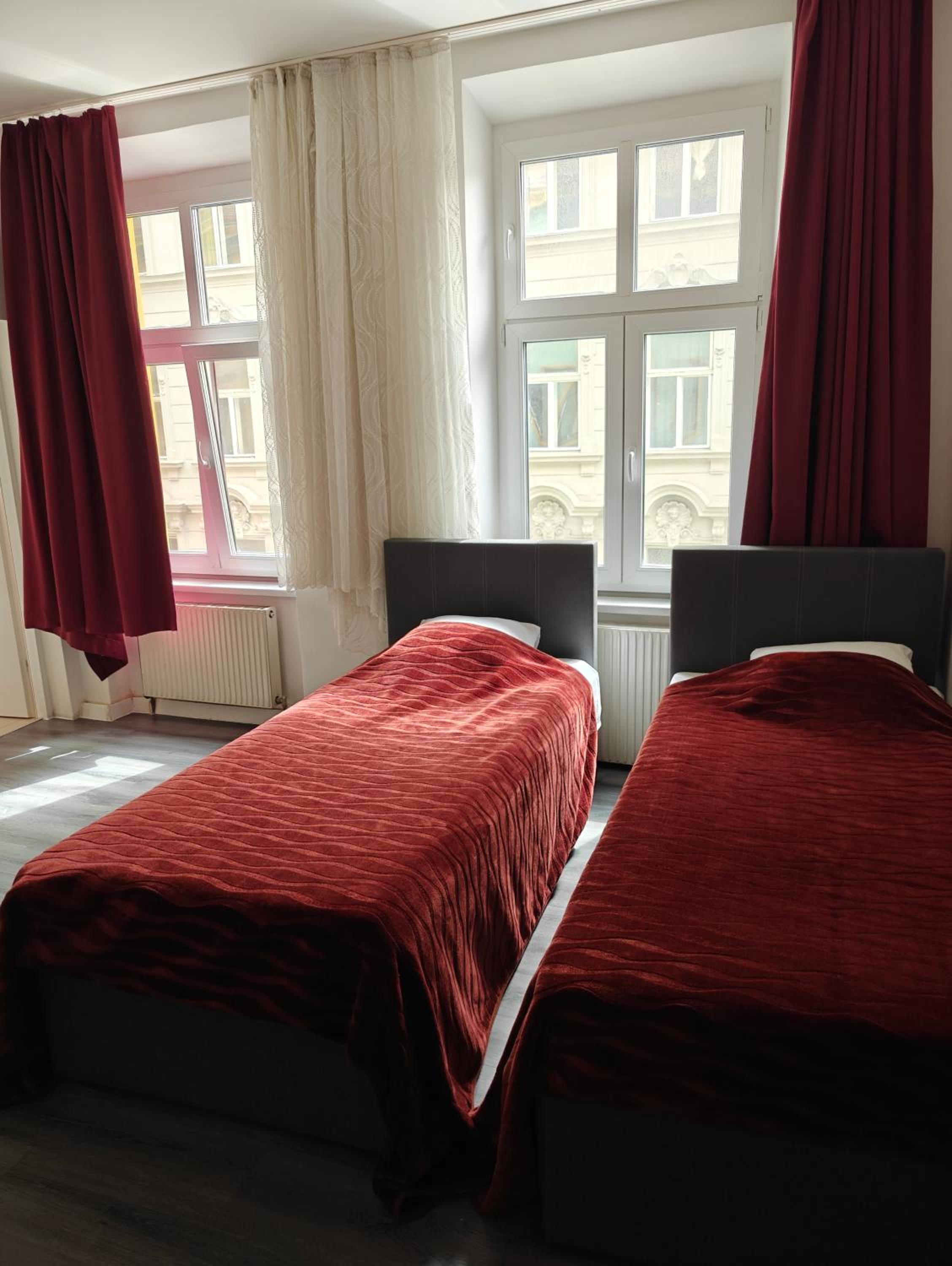 Economy Twin Room