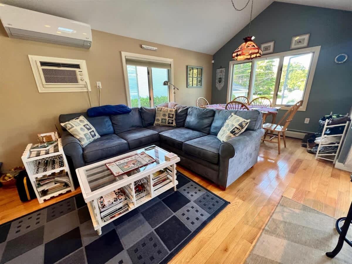 Family Room photo 1