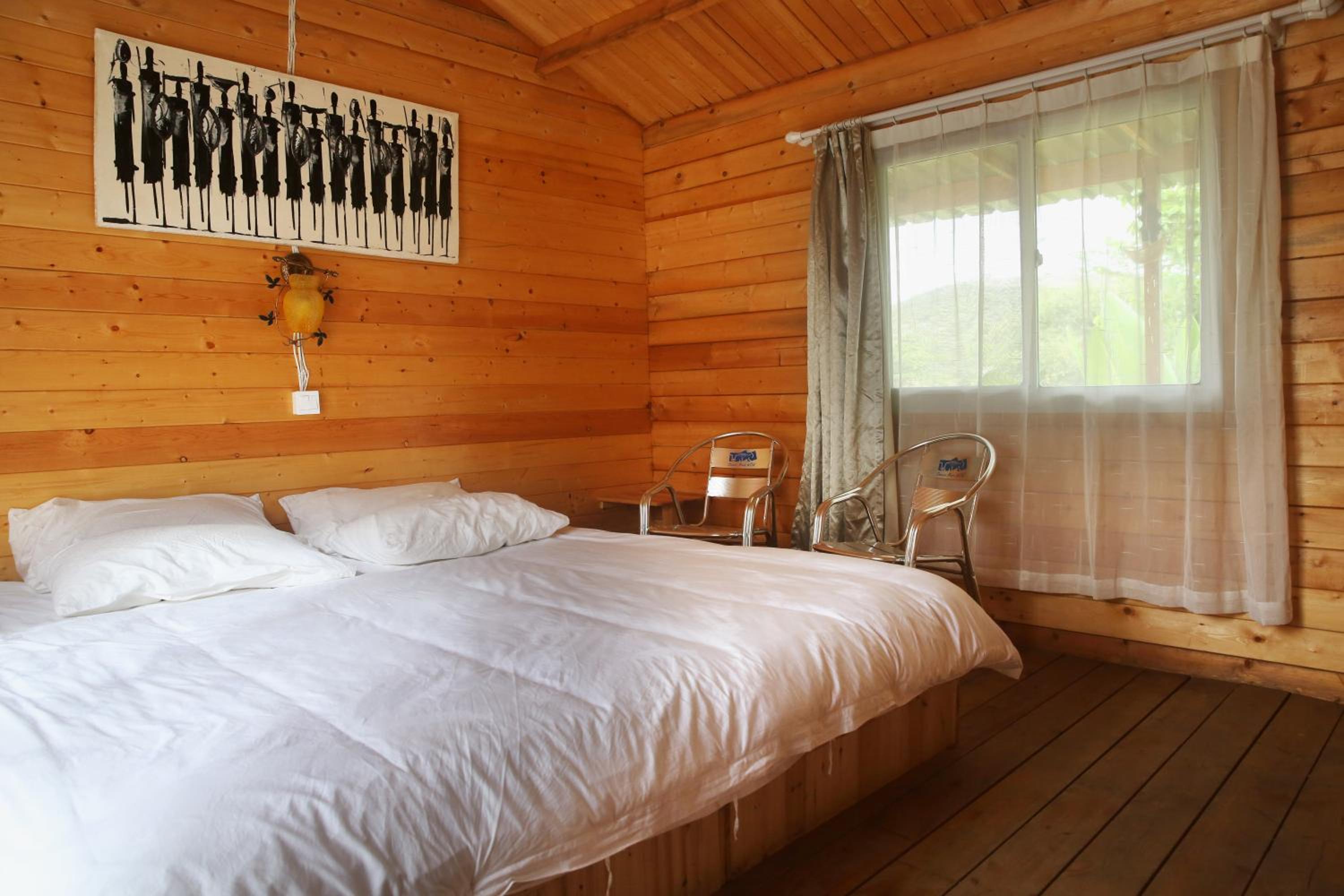Wooden Cottage Double  - Photo 6